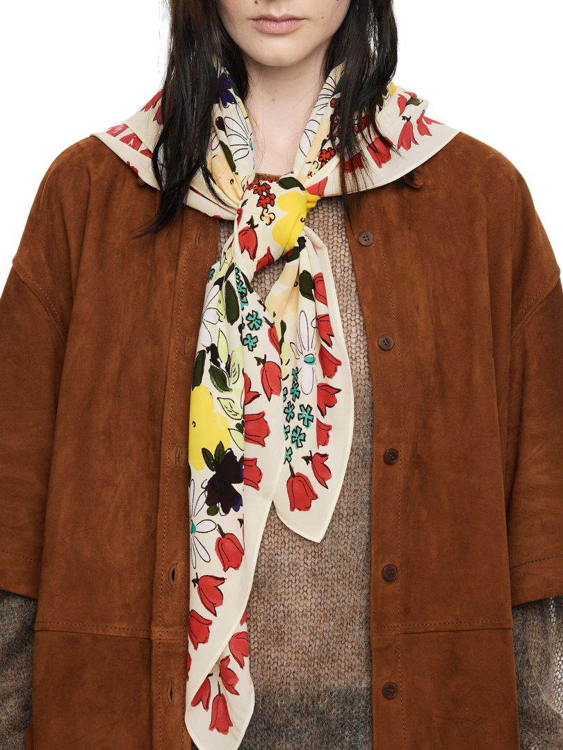 ΓΥΝΑΙΚΕΙΟ ΦΟΥΛΑΡΙ 1