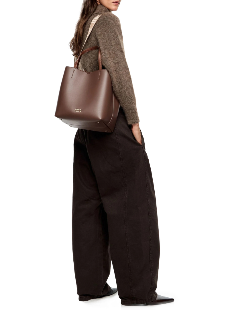 ΓΥΝΑΙΚΕΙΑ ΤΣΑΝΤΑ ΧΕΙΡΟΣ 2