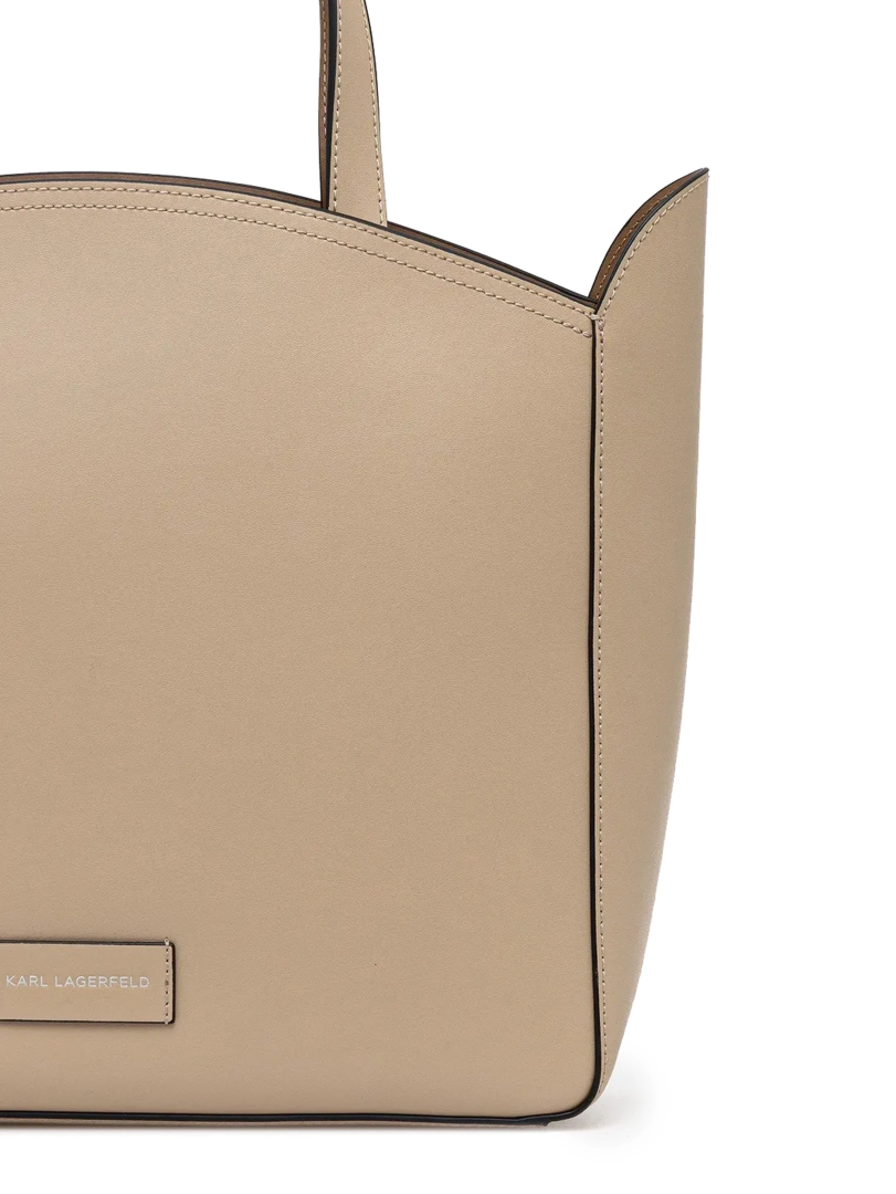 ΓΥΝΑΙΚΕΙΑ ΔΕΡΜΑΤΙΝΗ ΤΣΑΝΤΑ ΩΜΟΥ 1