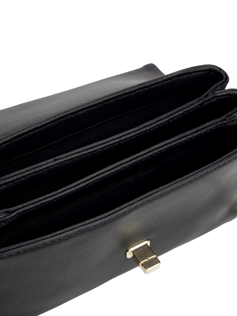 ΓΥΝΑΙΚΕΙΑ ΤΣΑΝΤΑ ΧΙΑΣΤΙ 2