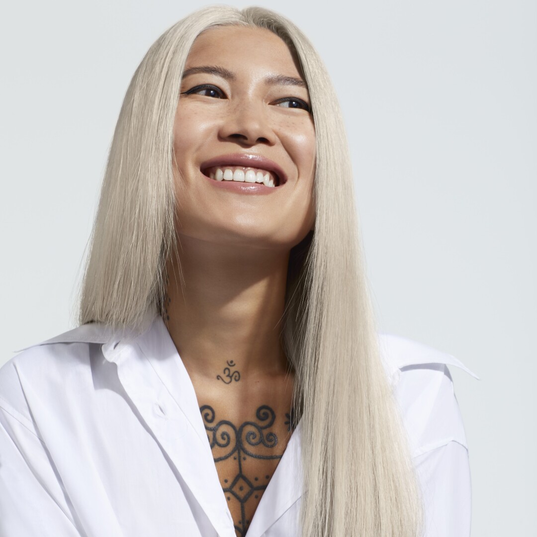 YUBI BLONDE ΜΩΒ ΣΑΜΠΟΥΑΝ ΑΠΟΔΥΝΑΜΩΣΗΣ ΓΙΑ ΞΑΝΘΑ ΜΑΛΛΙΑ 6