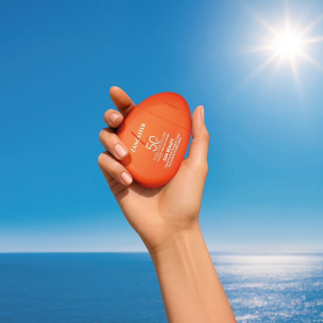 LANCASTER SUN BEAUTY FACE & BODY POCKET CREAM SPF50 2