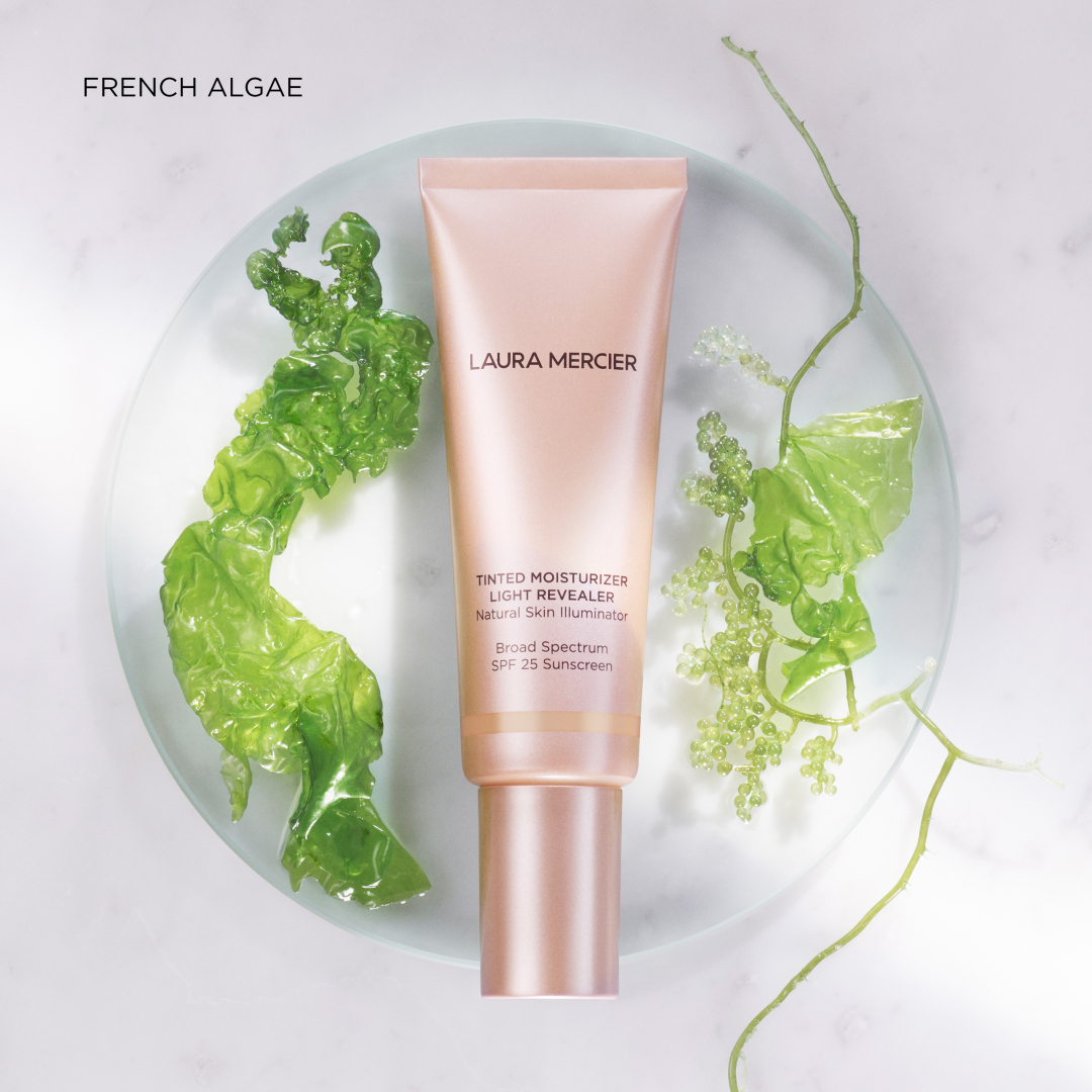TINTED MOISTURIZER LIGHT REVEALER NATURAL SKIN ILLUMINATOR SPF 25 13