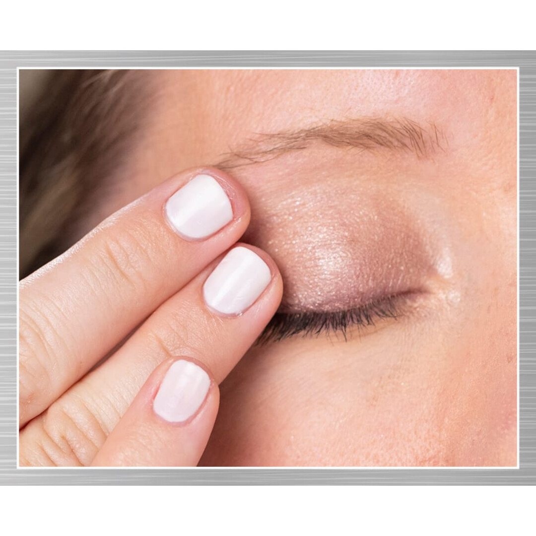 SUPER MULTI-CORRECTIVE EYE ZONE TREATMENT 14