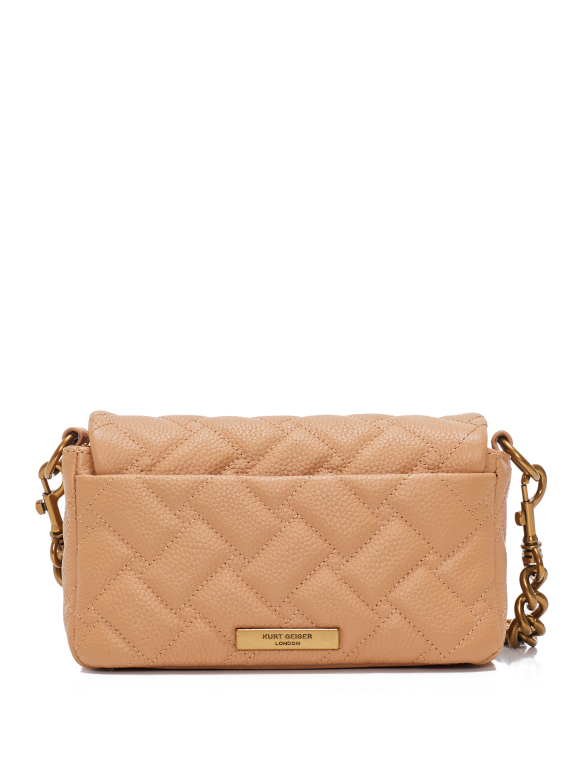 ΓΥΝΑΙΚΕΙΑ ΤΣΑΝΤΑ ΩΜΟΥ  1