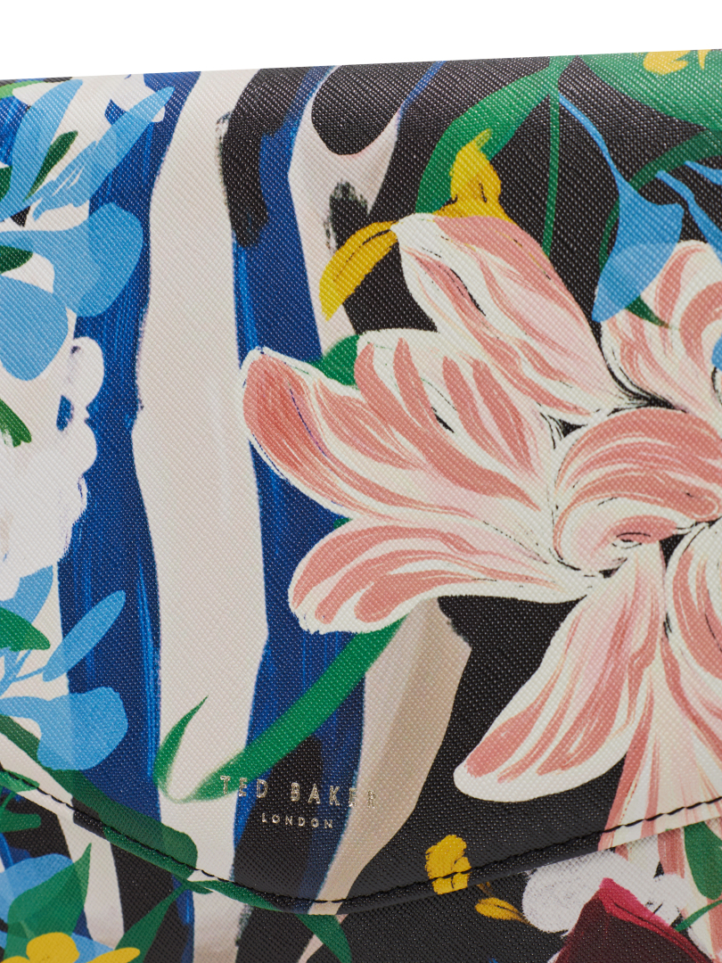 ΓΥΝΑΙΚΕΙΑ ΤΣΑΝΤΑ ΦΑΚΕΛΟΣ  3