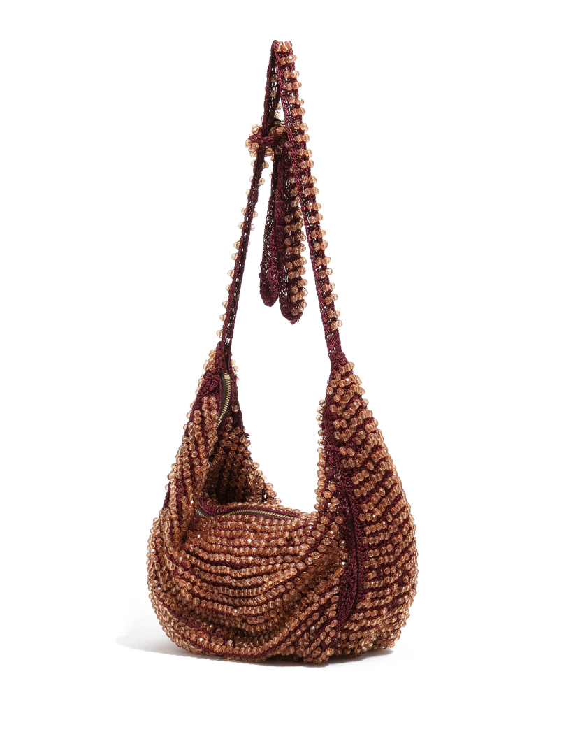 ΓΥΝΑΙΚΕΙΑ ΤΣΑΝΤΑ ΩΜΟΥ 1