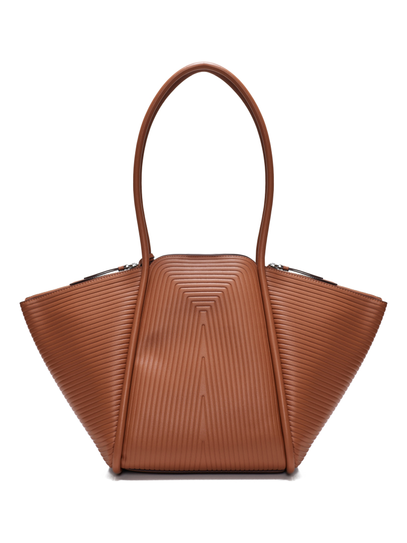 ΓΥΝΑΙΚΕΙΑ ΤΣΑΝΤΑ ΩΜΟΥ  1