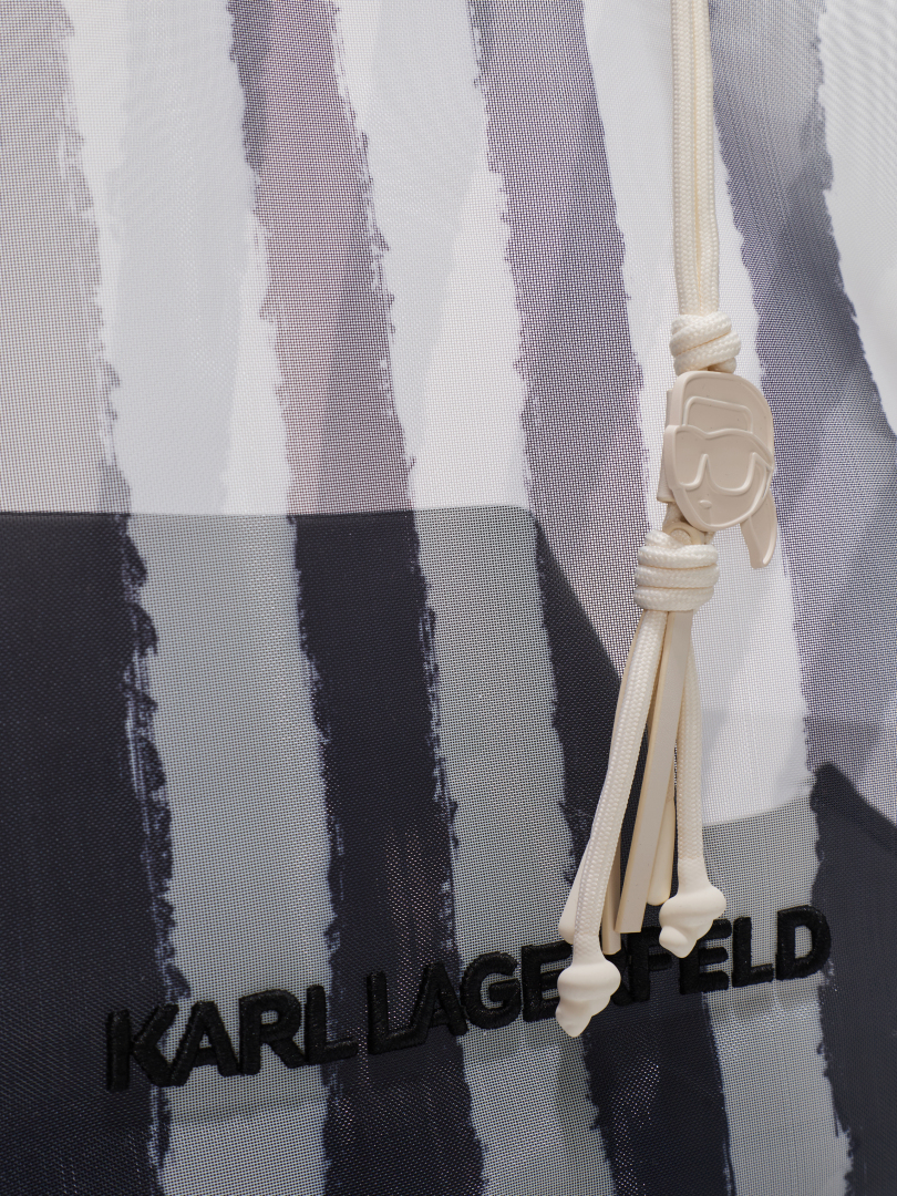 ΓΥΝΑΙΚΕΙΑ ΤΣΑΝΤΑ ΧΕΙΡΟΣ 3