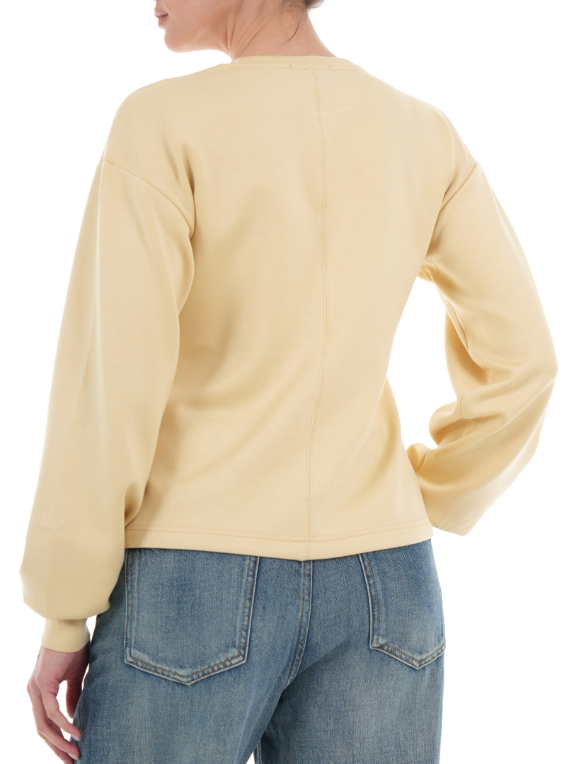 ΓΥΝΑΙΚΕΙΟ ΦΟΥΤΕΡ 2