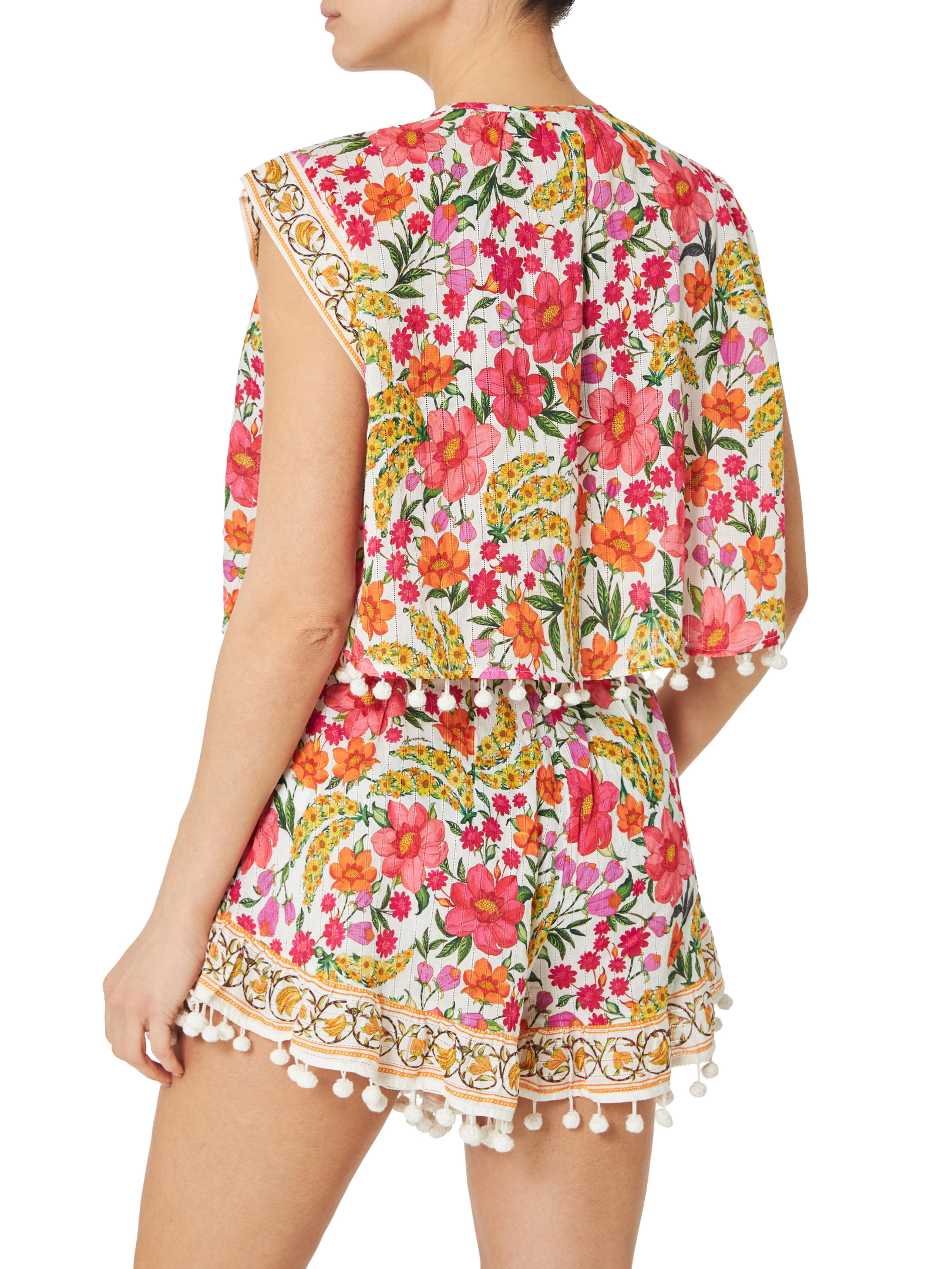 ΓΥΝΑΙΚΕΙΟ ΠΟΥΚΑΜΙΣΟ  2