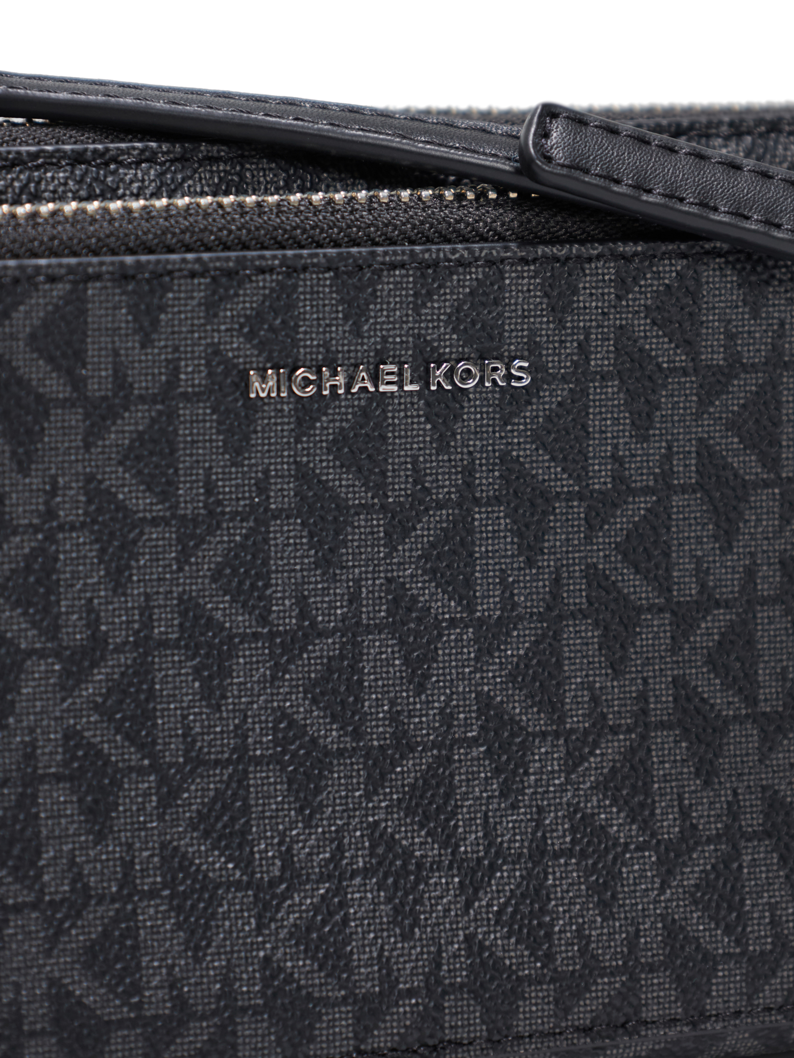 ΓΥΝΑΙΚΕΙΑ ΧΙΑΣΤΙ ΤΣΑΝΤΑ  3