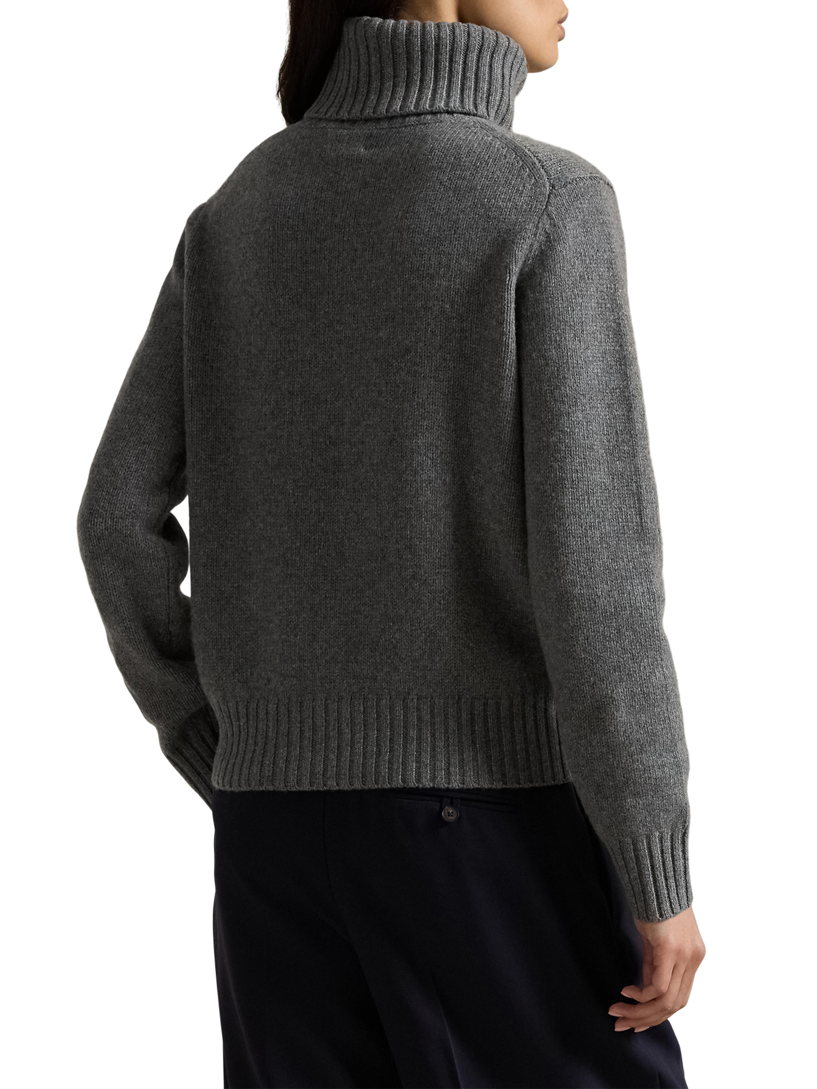 ΓΥΝΑΙΚΕΙΟ ΠΟΥΛΟΒΕΡ ΖΙΒΑΓΚΟ 3