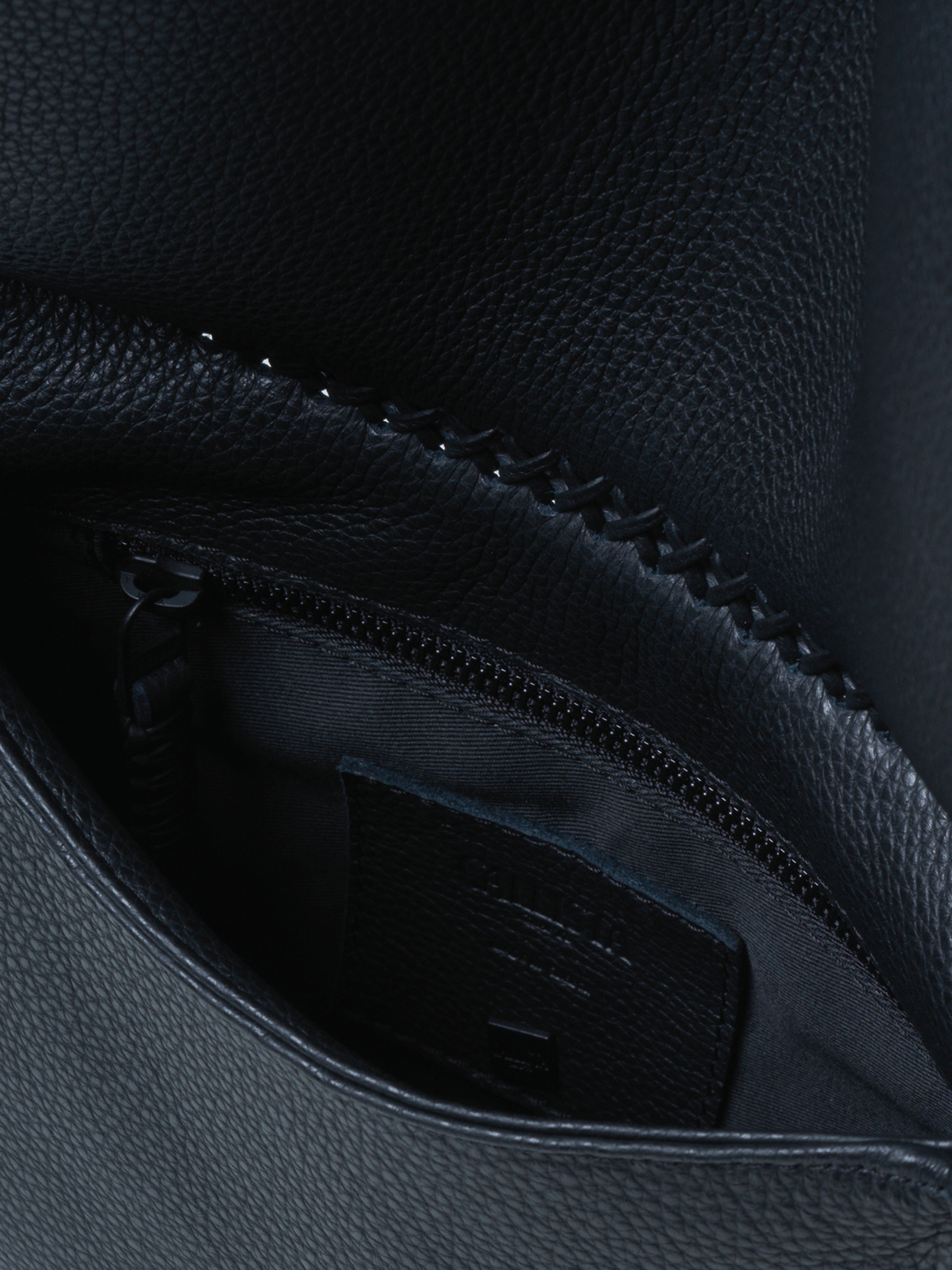 ΓΥΝΑΙΚΕΙΑ ΔΕΡΜΑΤΙΝΗ ΤΣΑΝΤΑ ΧΙΑΣΤΙ MEDIUM SADDLE 5