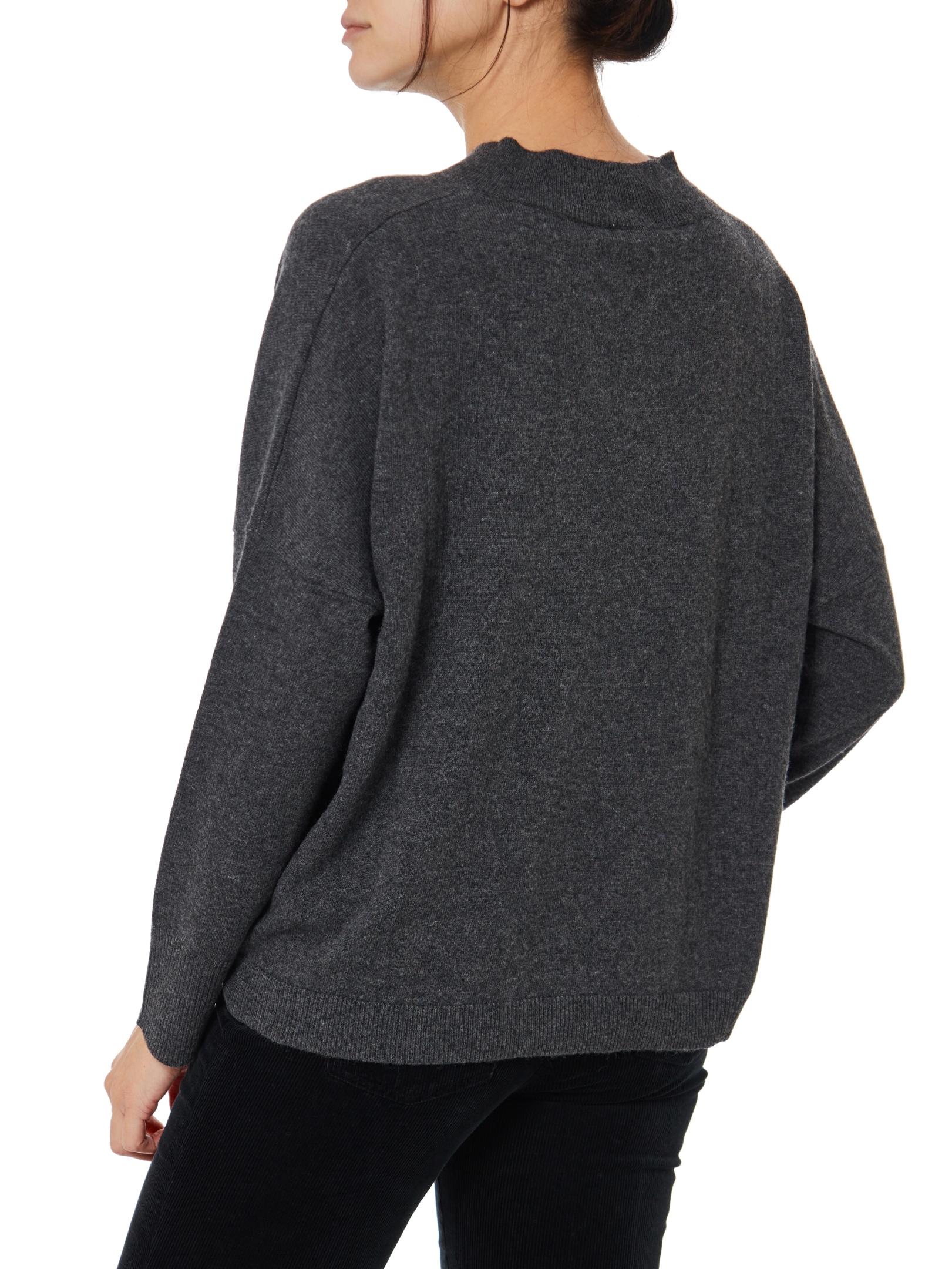 ΓΥΝΑΙΚΕΙΟ ΠΟΥΛΟΒΕΡ  2