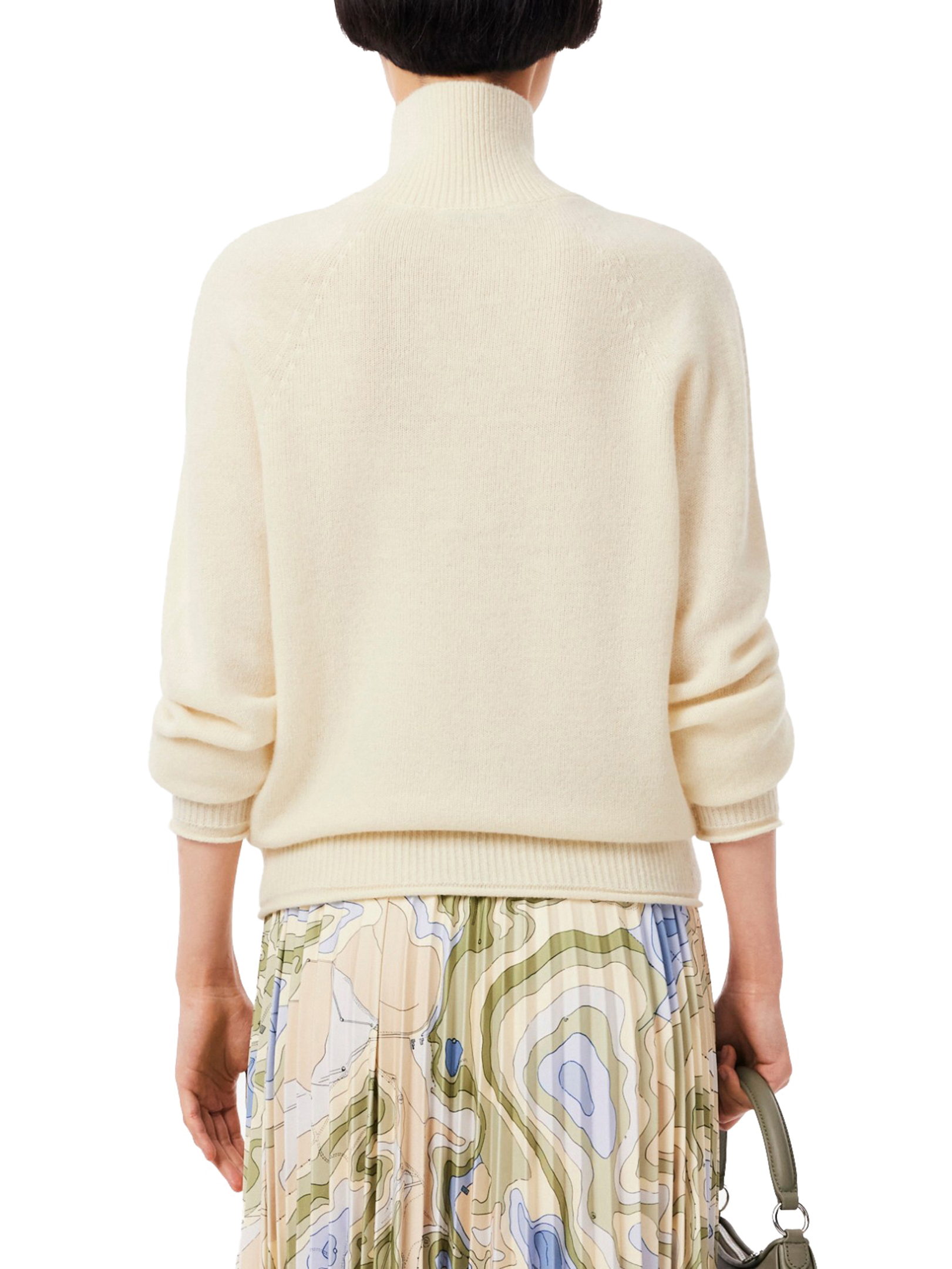 ΓΥΝΑΙΚΕΙΟ ΠΟΥΛΟΒΕΡ 2