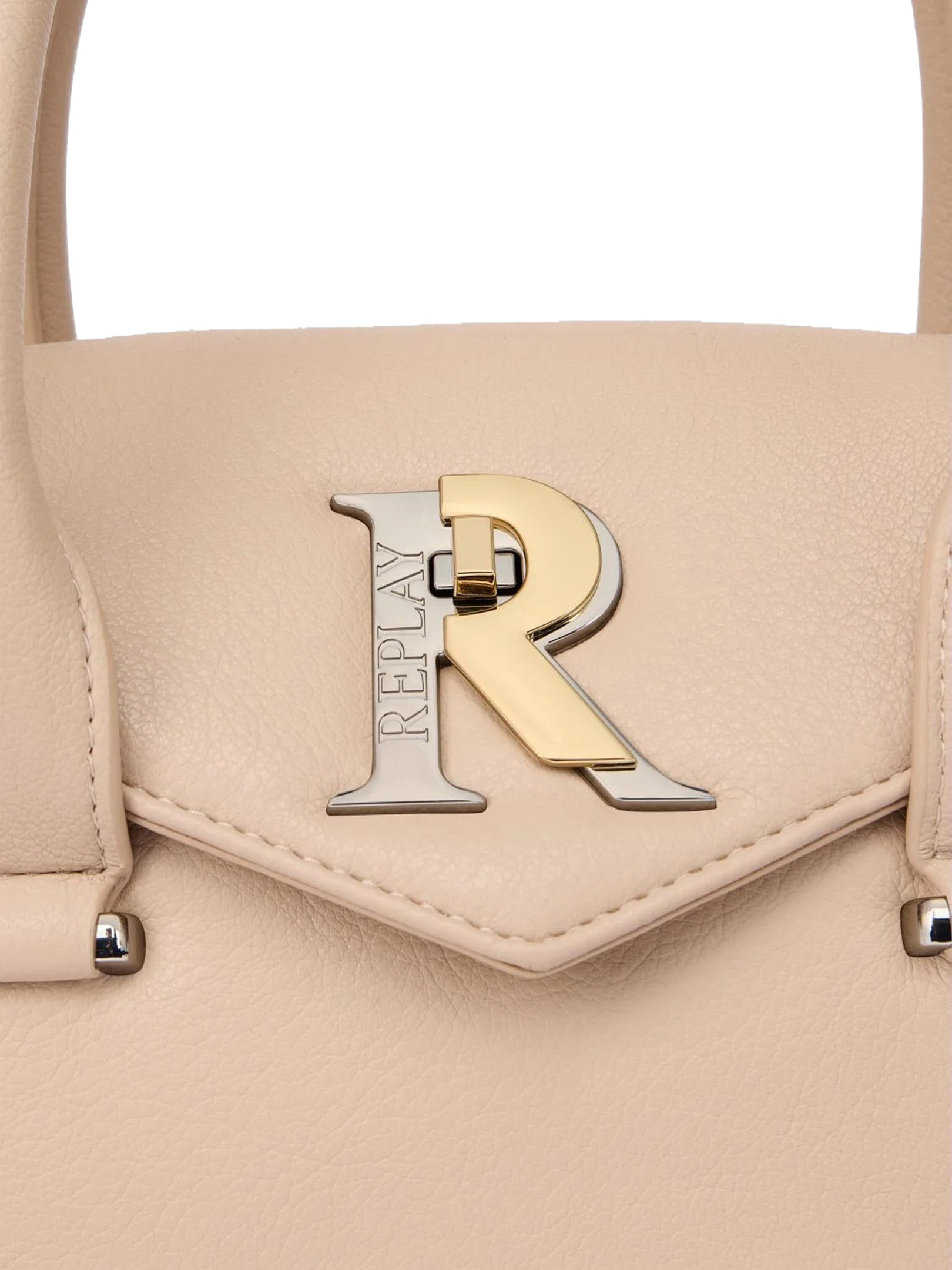 ΓΥΝΑΙΚΕΙΑ ΤΣΑΝΤΑ ΧΕΙΡΟΣ 3