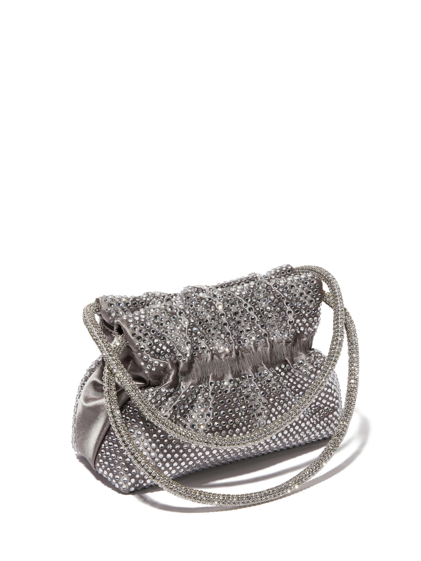 ΓΥΝΑΙΚΕΙΑ ΤΣΑΝΤΑ ΩΜΟΥ 1