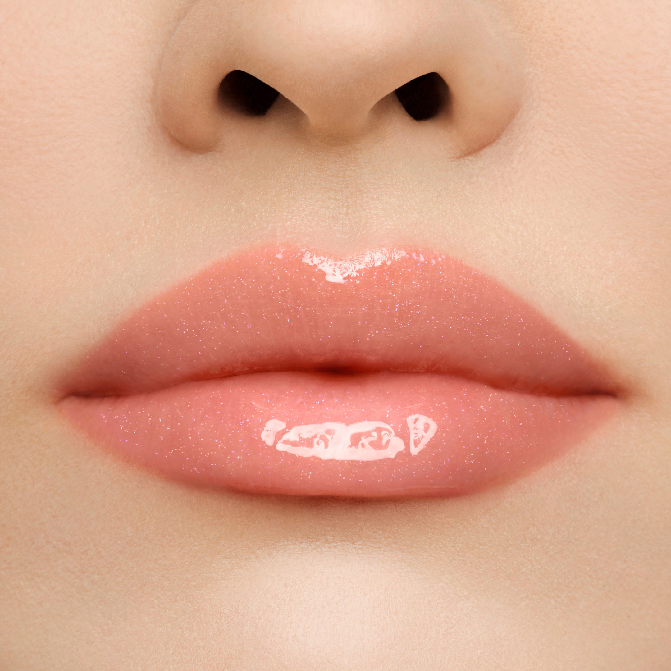 KISSKISS BEE GLOW PLUMP 2
