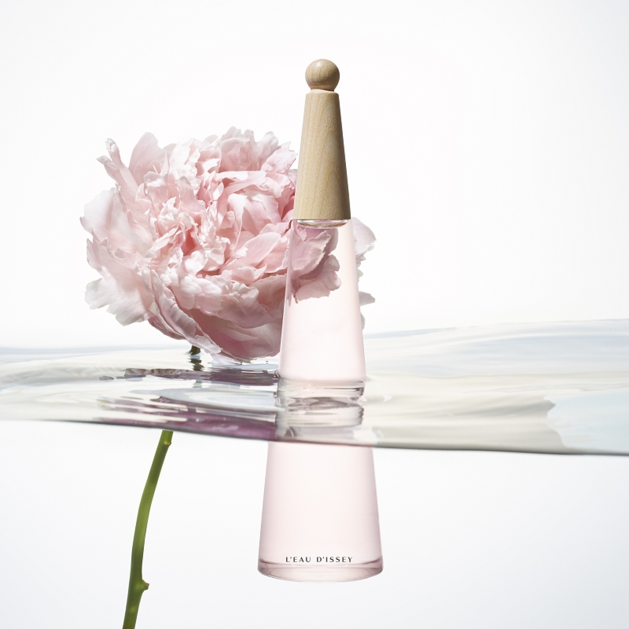 L’EAU D’ISSEY PEONY EAU DE TOILETTE INTENSE 3