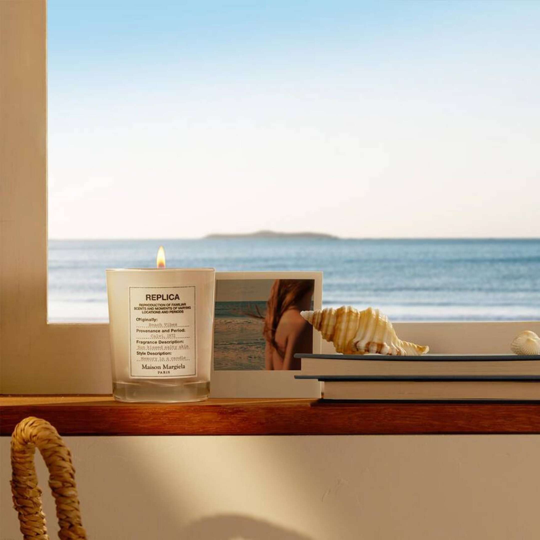 REPLICA BEACH VIBES SCENTED CANDLE  4