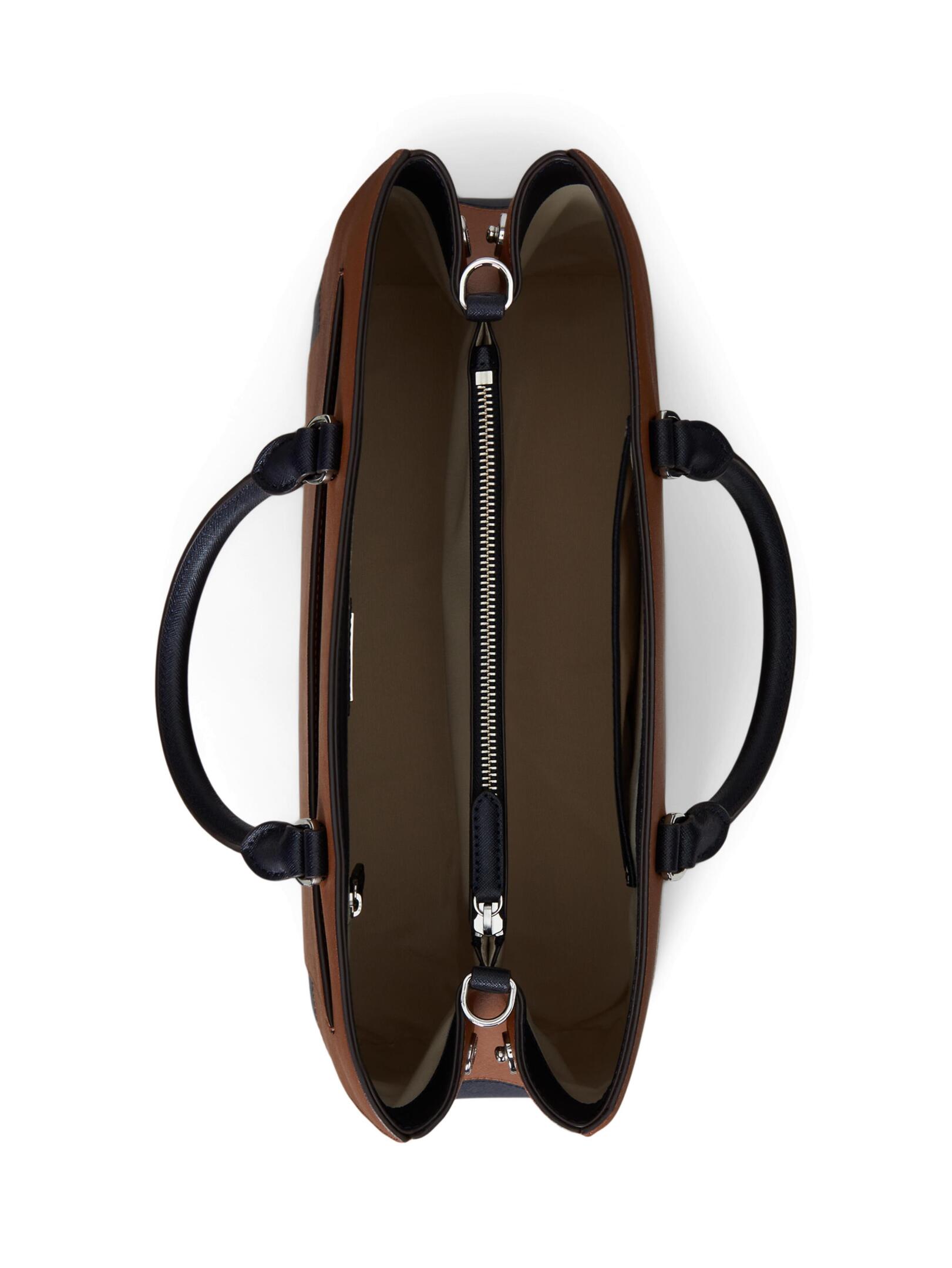 ΓΥΝΑΙΚΕΙΑ ΔΕΡΜΑΤΙΝΗ ΤΣΑΝΤΑ ΧΕΙΡΟΣ  3