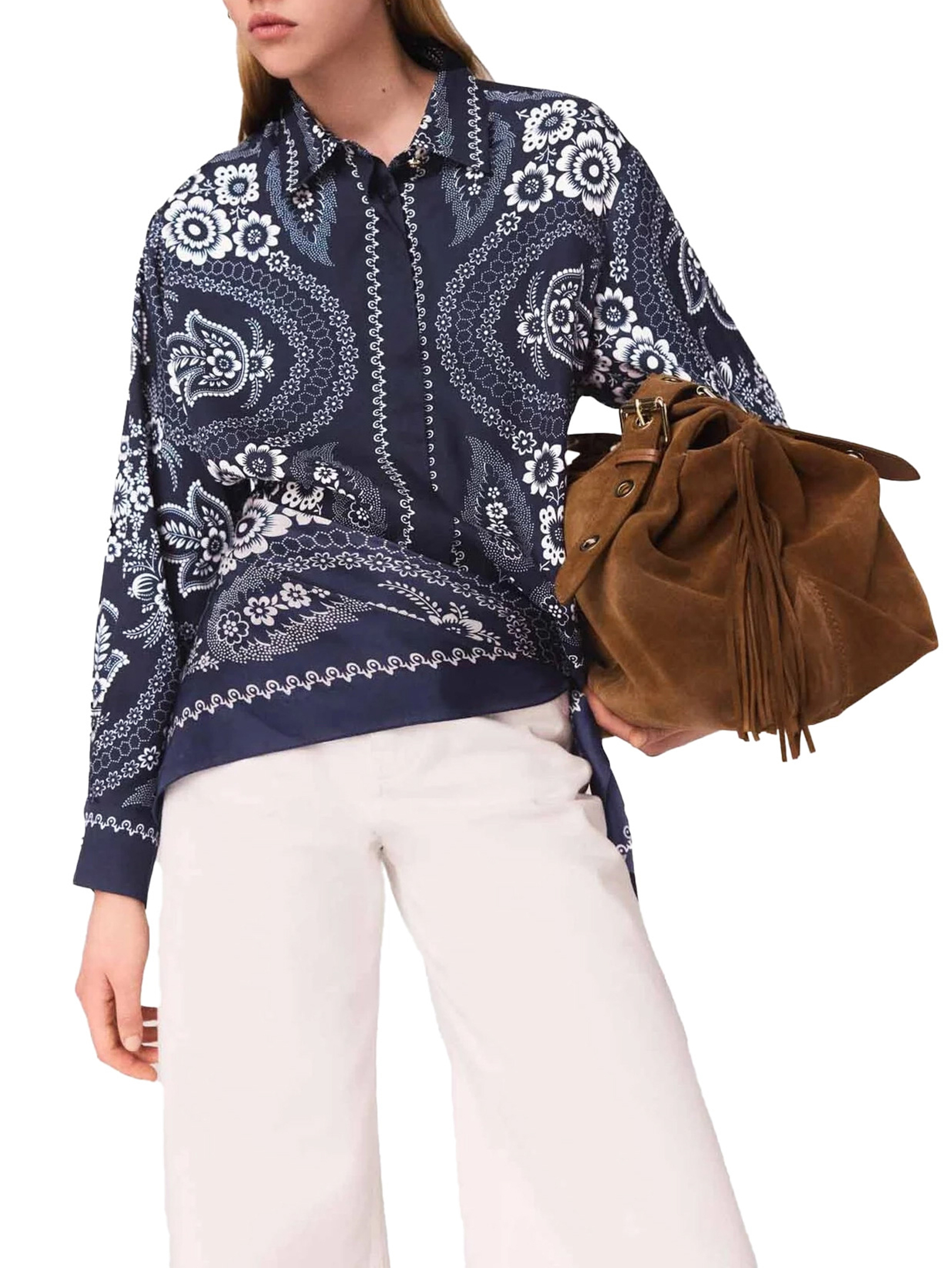 ΓΥΝΑΙΚΕΙΟ ΠΟΥΚΑΜΙΣΟ  1