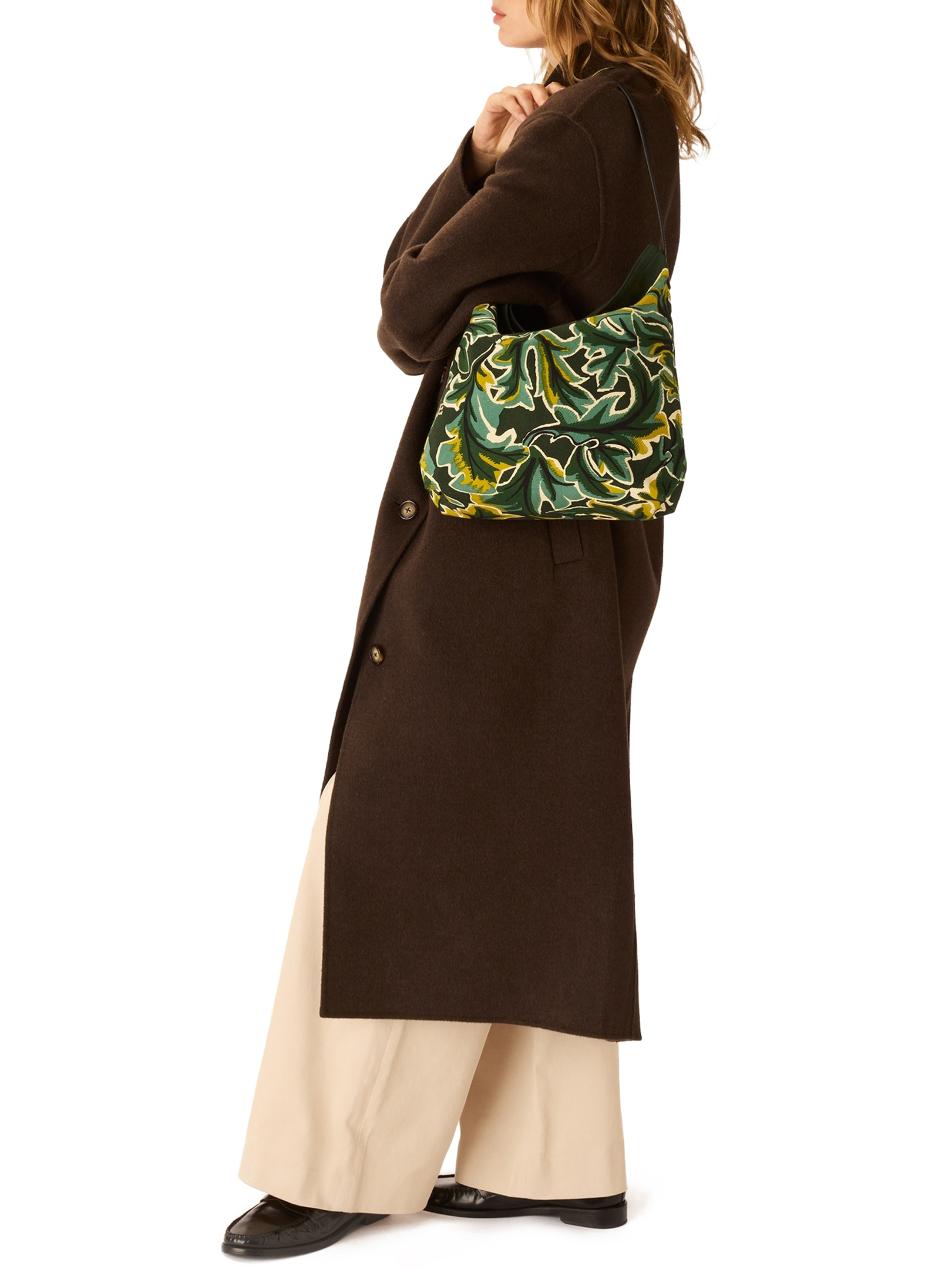 ΓΥΝΑΙΚΕΙΑ ΤΣΑΝΤΑ ΩΜΟΥ 1