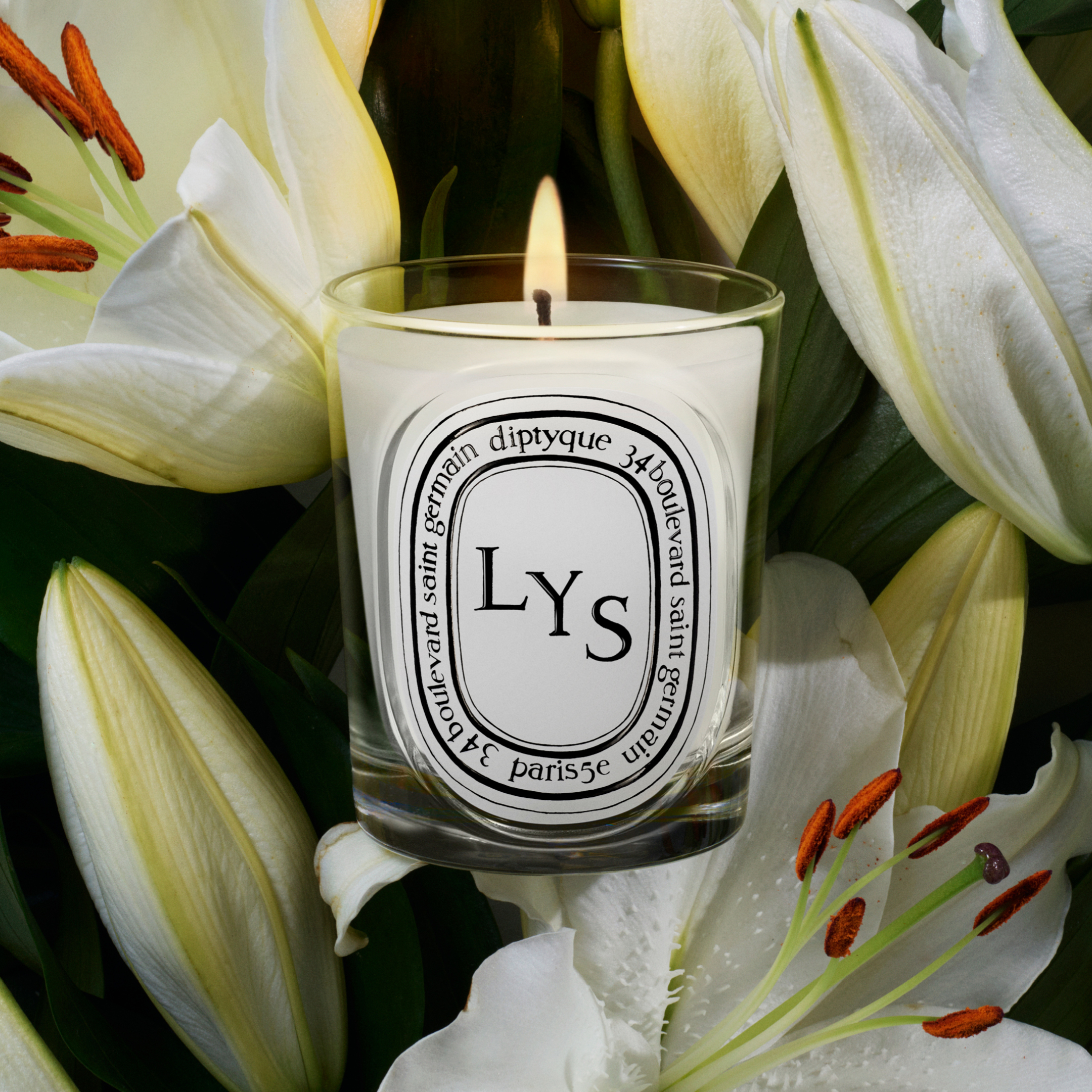 LYS SCENTED CANDLE 1