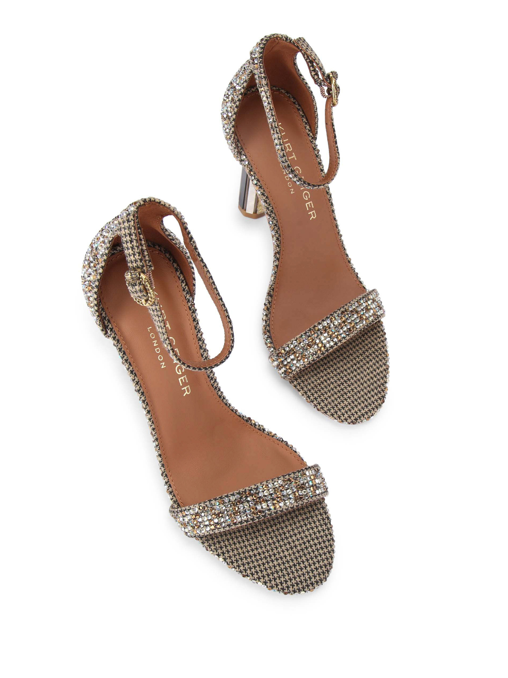 ΓΥΝΑΙΚΕΙΑ ΠΕΔΙΛΑ PERSPEX 1