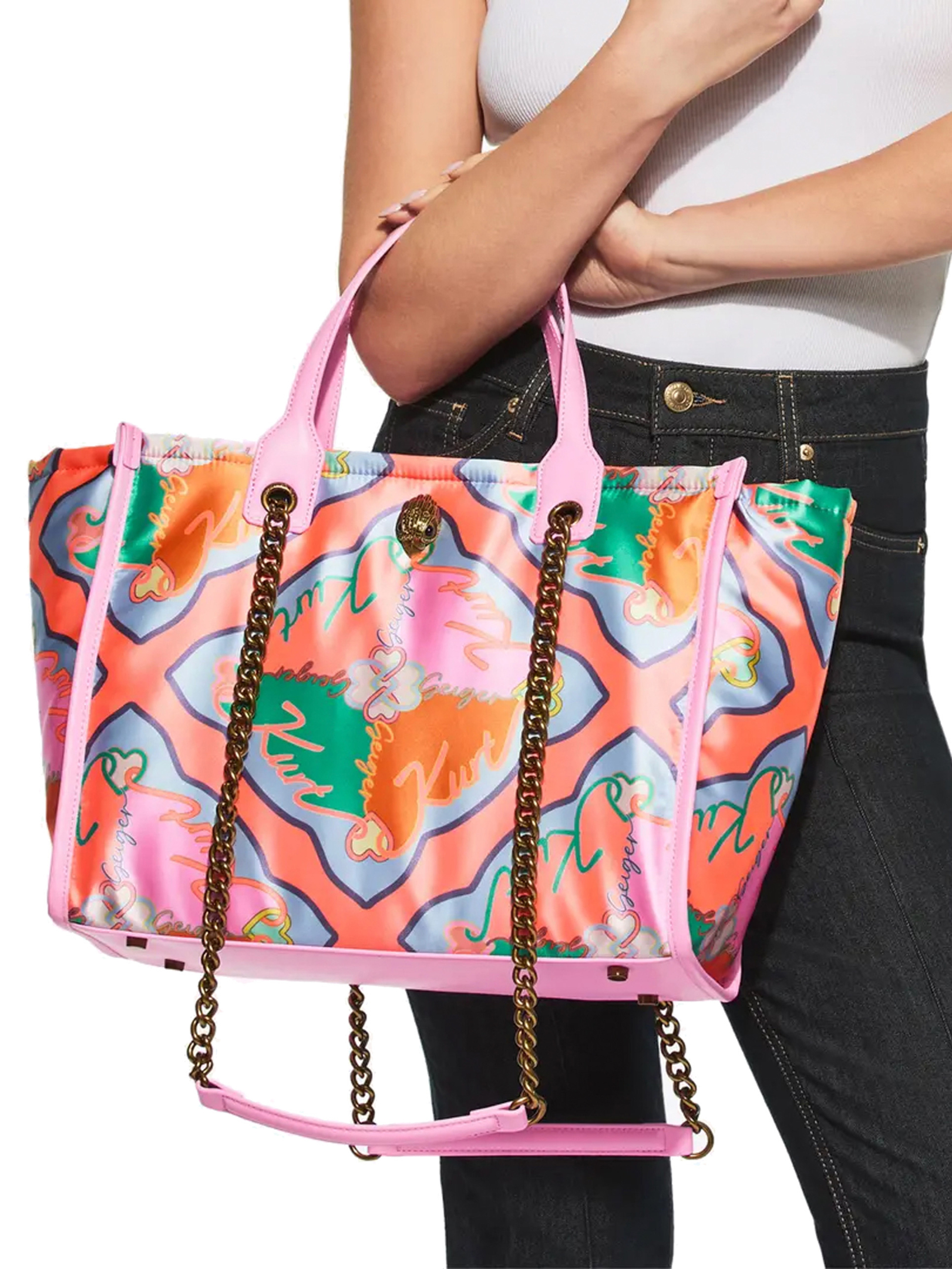 ΓΥΝΑΙΚΕΙΑ ΤΣΑΝΤΑ ΩΜΟΥ  2