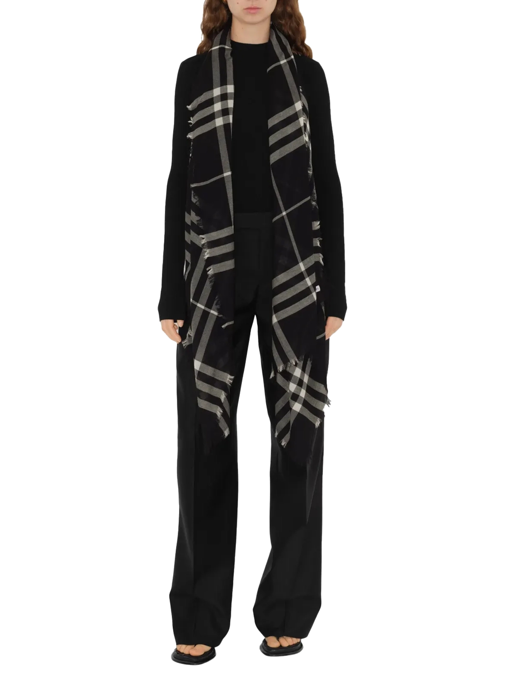 ΓΥΝΑΙΚΕΙΟ ΚΑΣΚΟΛ 1