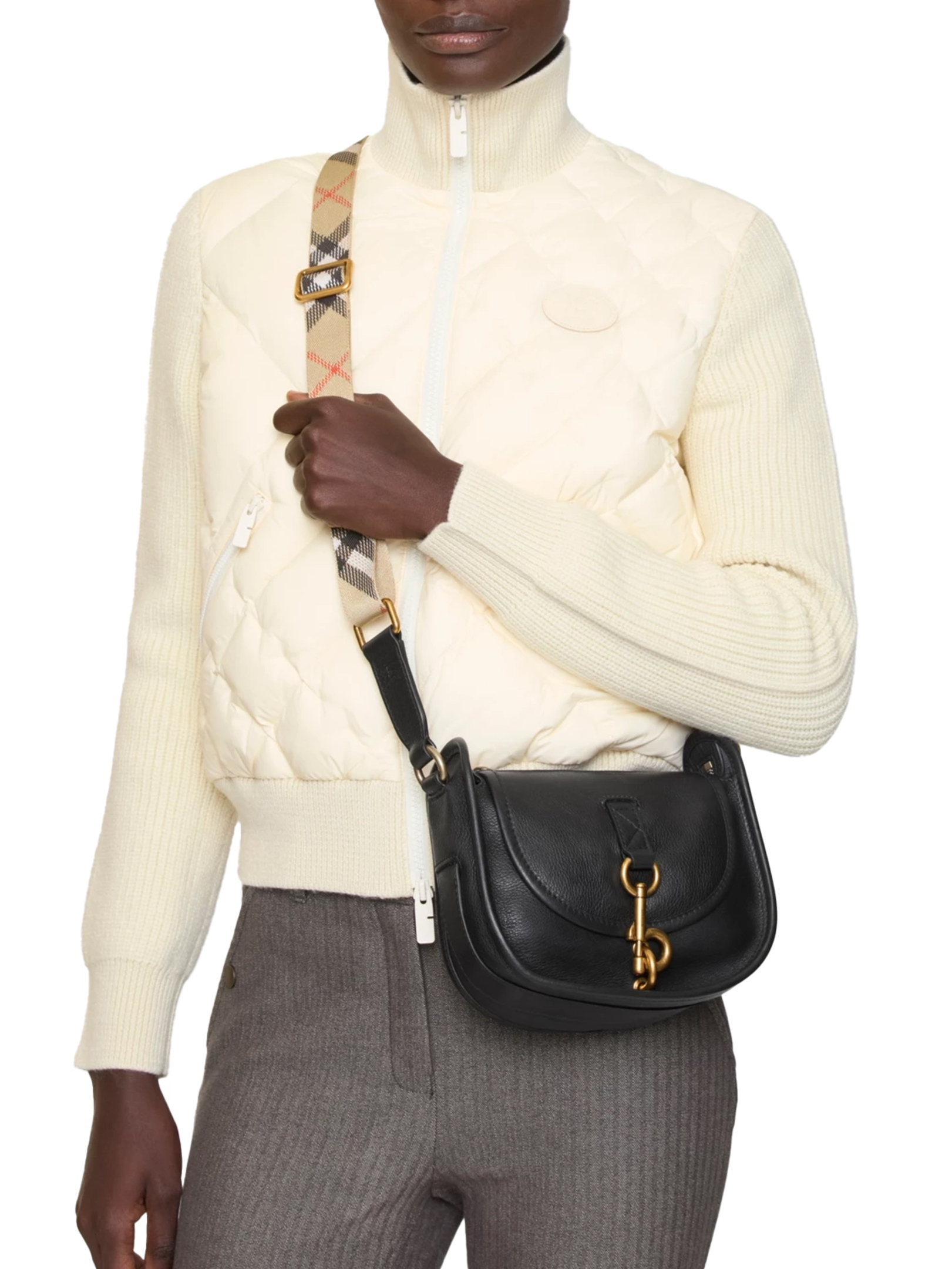 ΓΥΝΑΙΚΕΙΑ ΔΕΡΜΑΤΙΝΗ ΤΣΑΝΤΑ ΧΙΑΣΤΙ  2