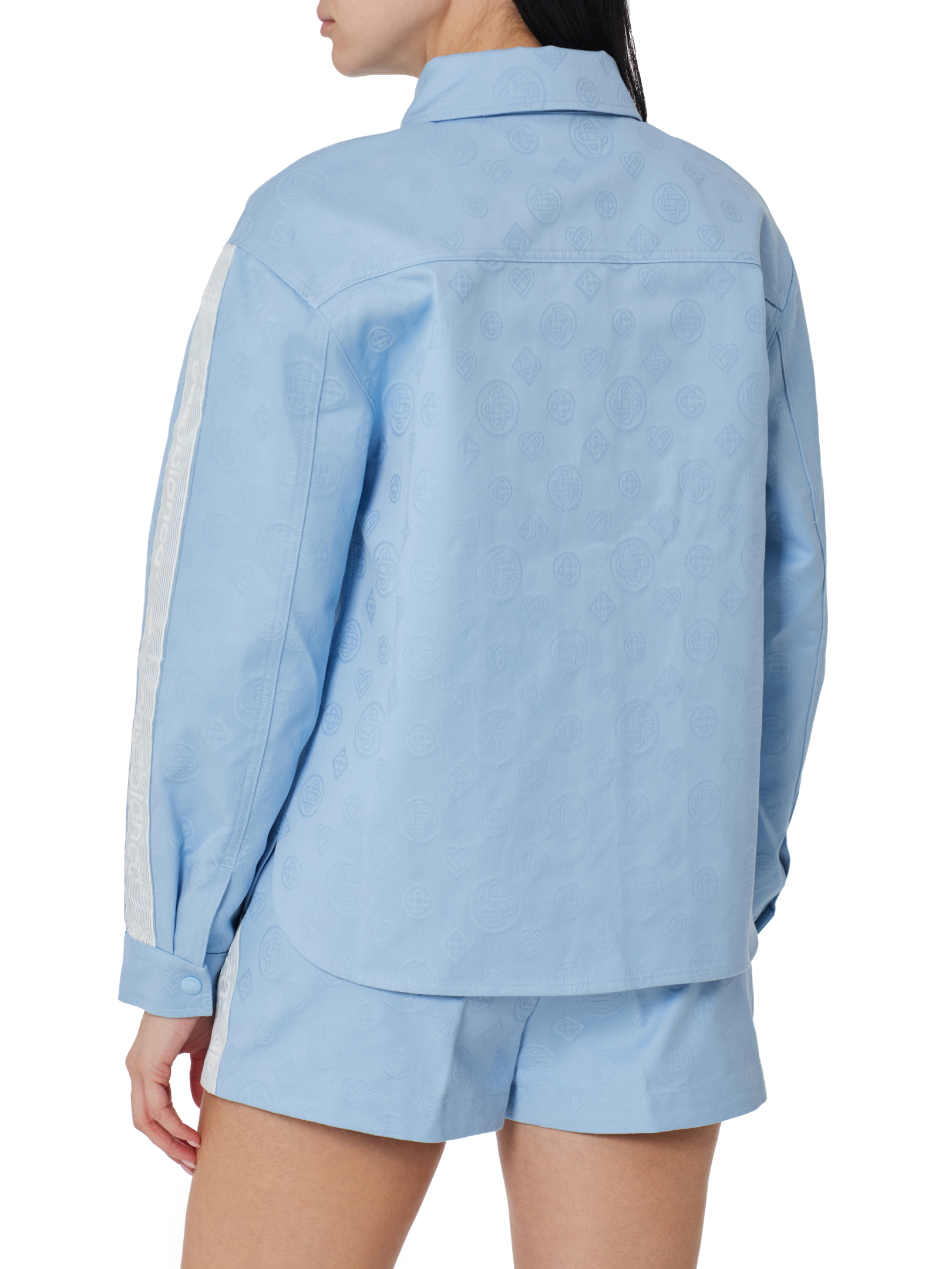 ΓΥΝΑΙΚΕΙΟ ΠΟΥΚΑΜΙΣΟ  2