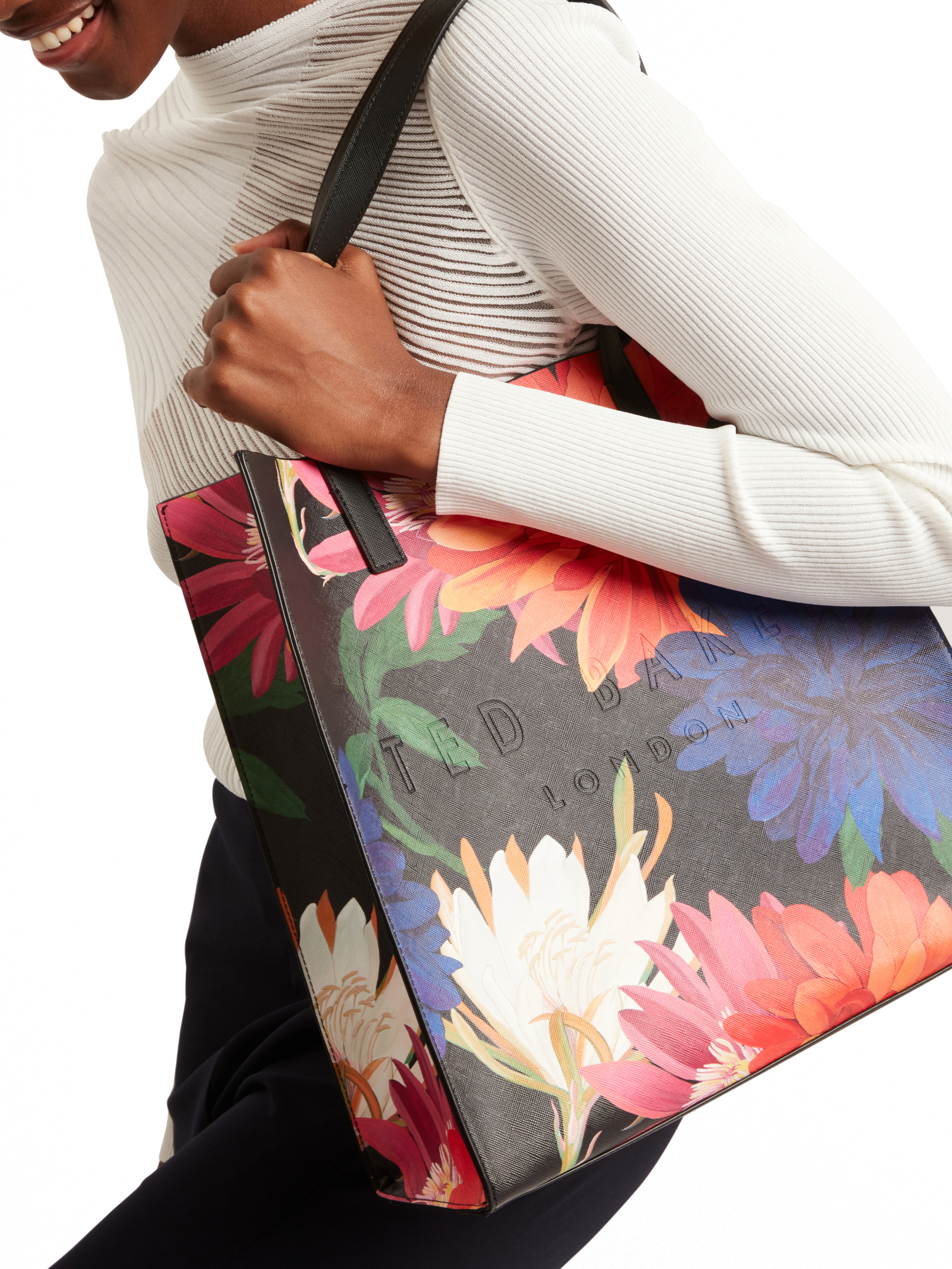 ΓΥΝΑΙΚΕΙΑ ΤΣΑΝΤΑ ΩΜΟΥ AMARLY 1