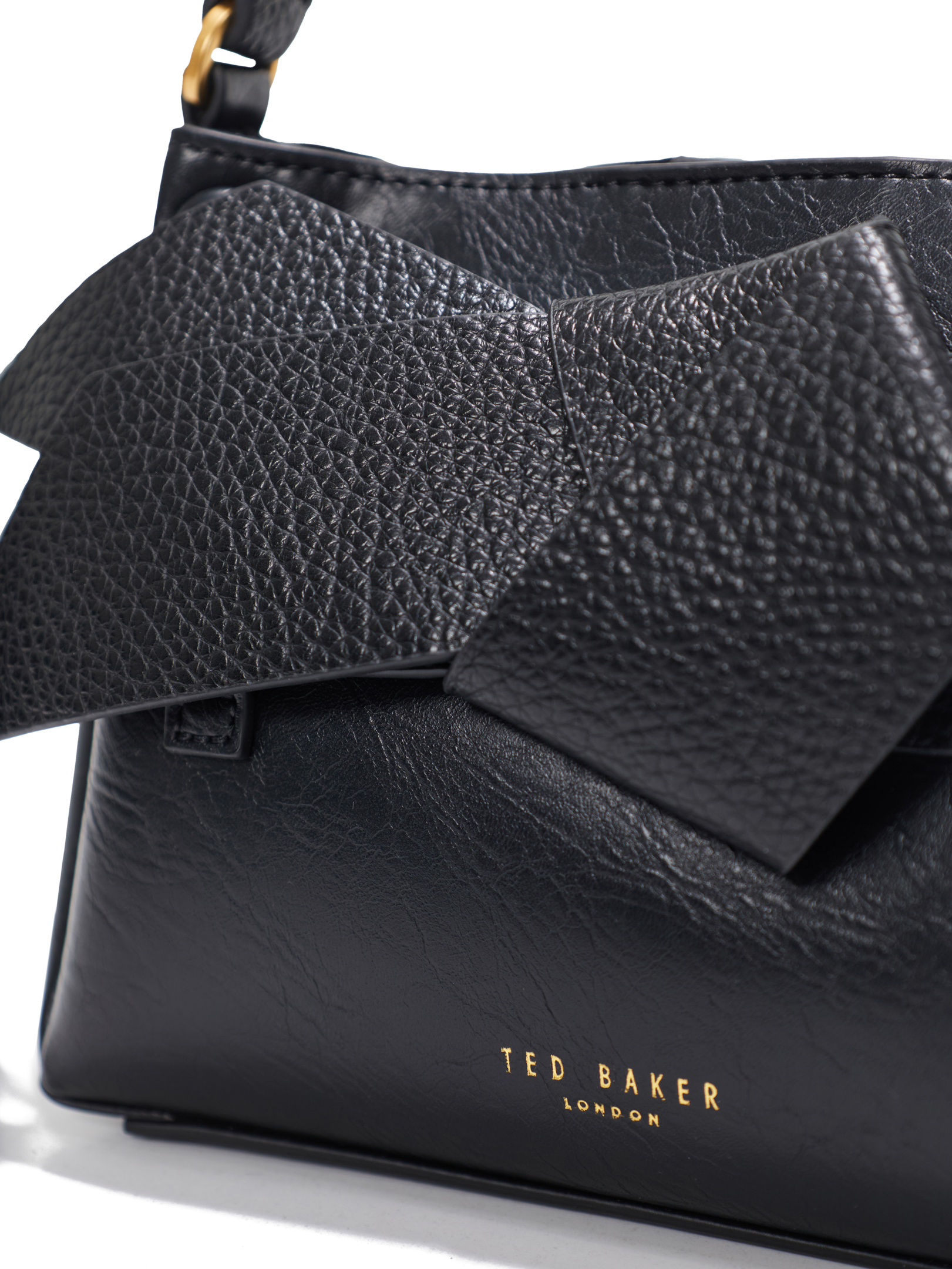 ΓΥΝΑΙΚΕΙΑ ΤΣΑΝΤΑ ΧΕΙΡΟΣ SSANSA  3