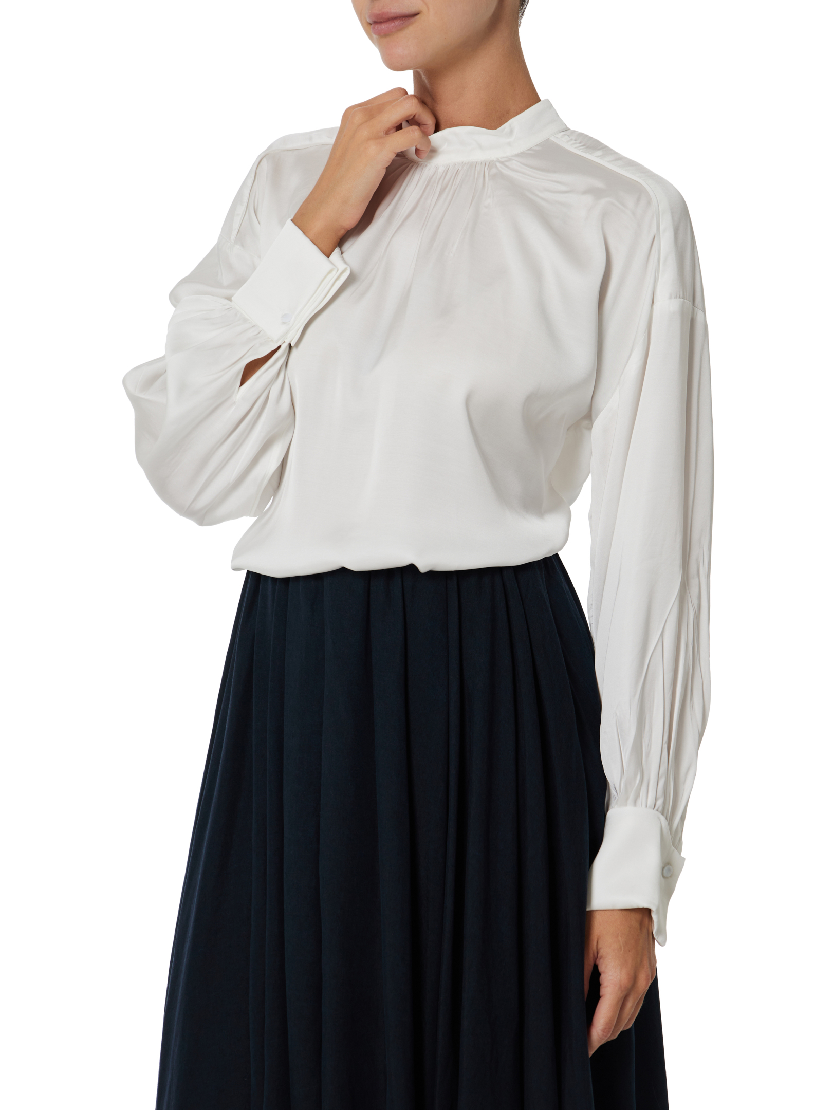 ΓΥΝΑΙΚΕΙΑ ΜΠΛΟΥΖΑ 1