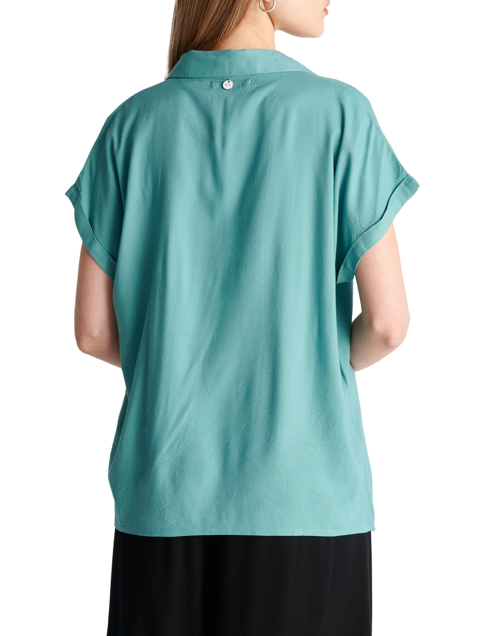 ΓΥΝΑΙΚΕΙΟ ΠΟΥΚΑΜΙΣΟ  2