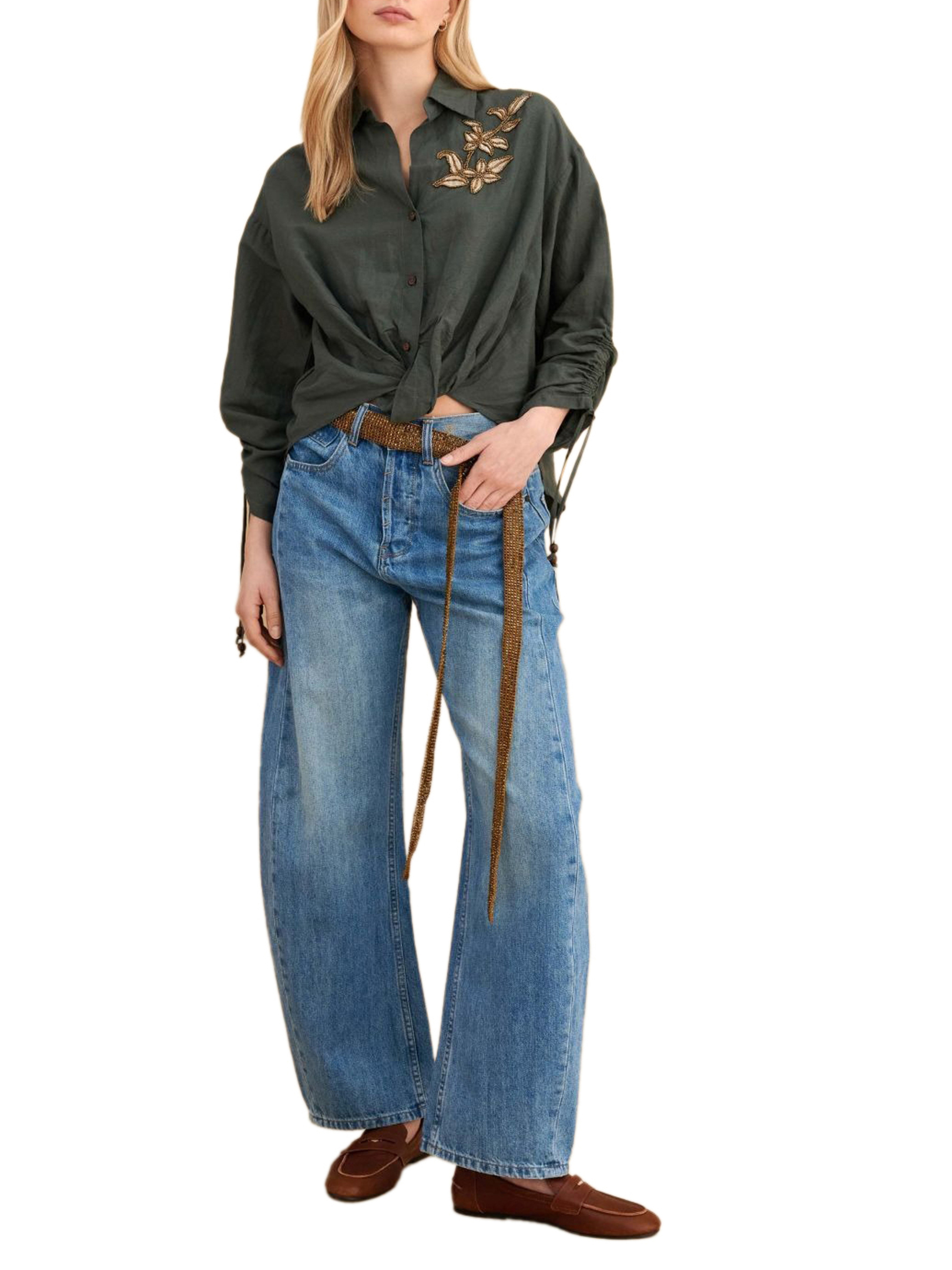 ΓΥΝΑΙΚΕΙΟ ΠΟΥΚΑΜΙΣΟ 1