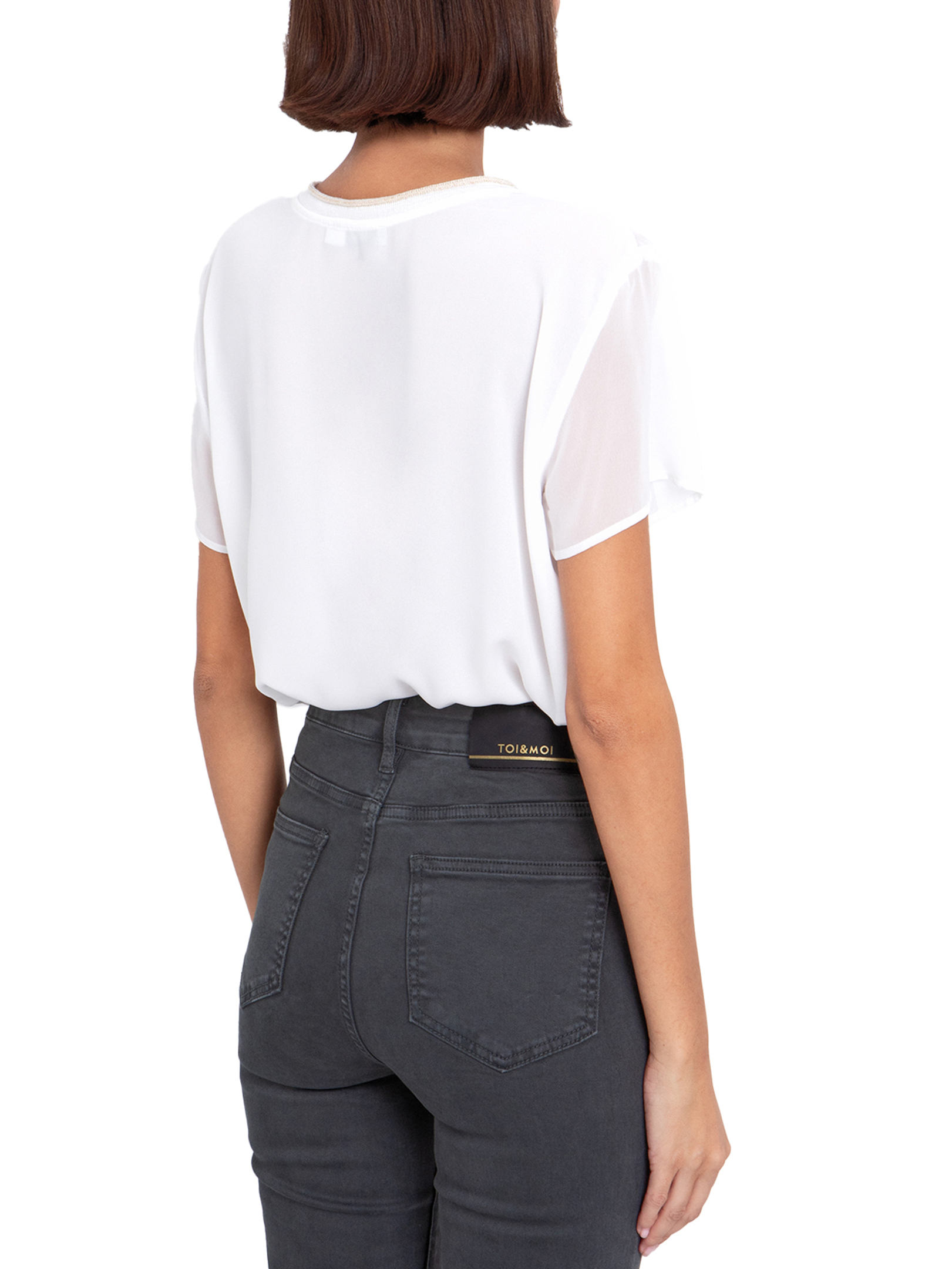 ΓΥΝΑΙΚΕΙΟ ΚΟΝΤΟΜΑΝΙΚΟ ΤΟΠ 3