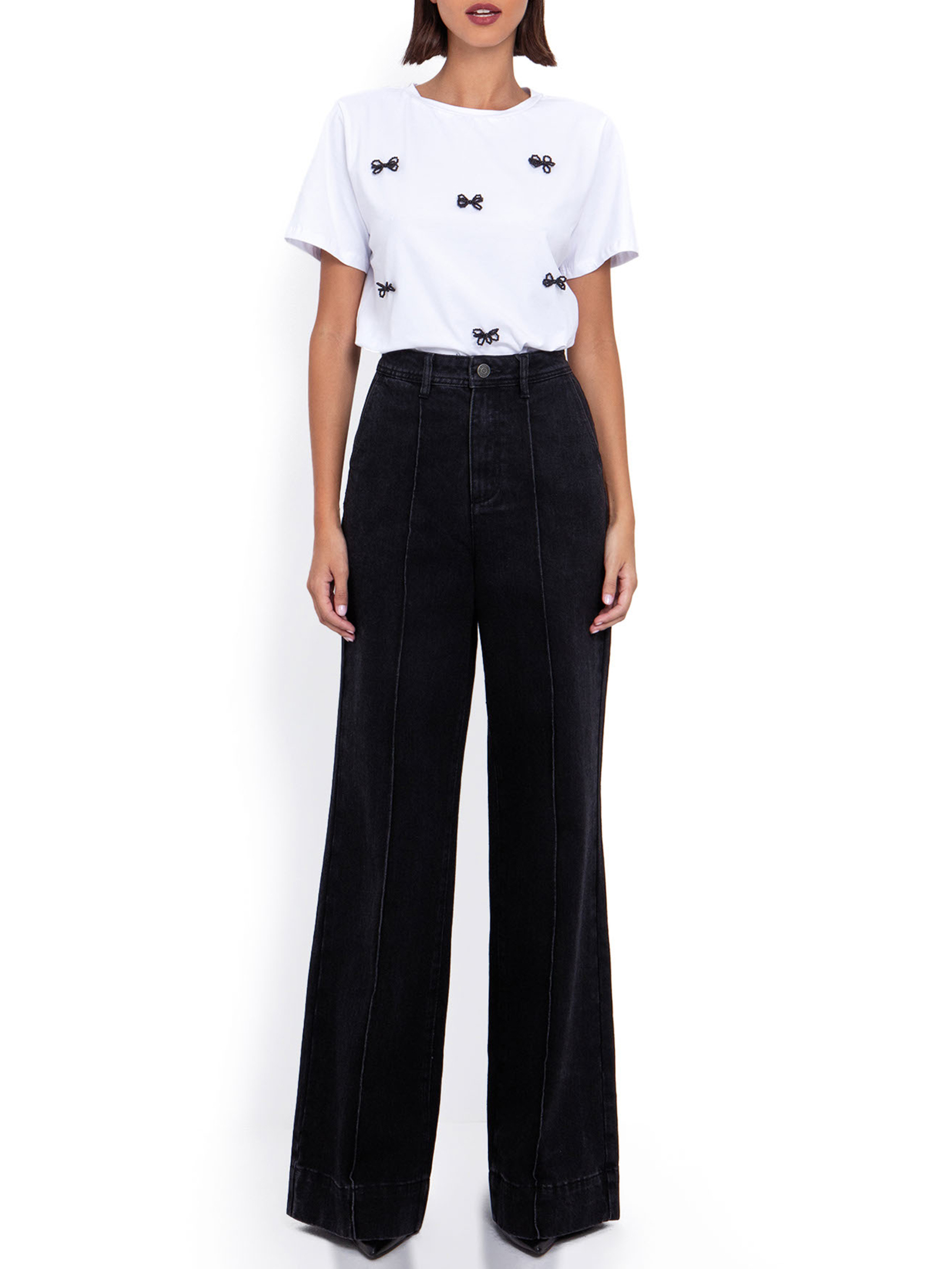 ΓΥΝΑΙΚΕΙΟ T-SHIRT ΜΕ ΦΙΟΓΚΟΥΣ 2