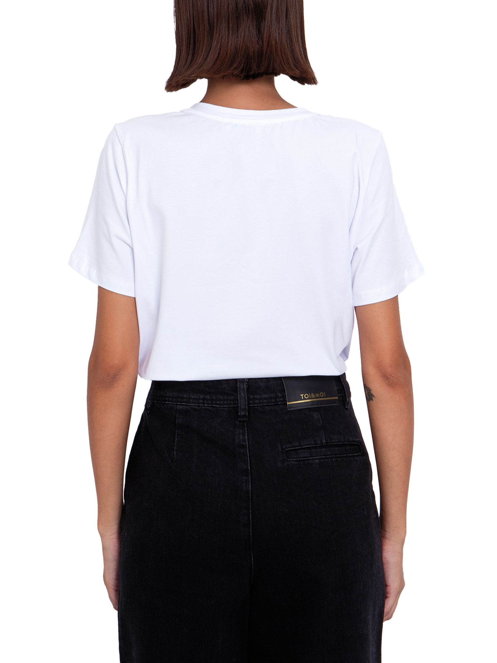 ΓΥΝΑΙΚΕΙΟ T-SHIRT ΜΕ ΦΙΟΓΚΟΥΣ 3