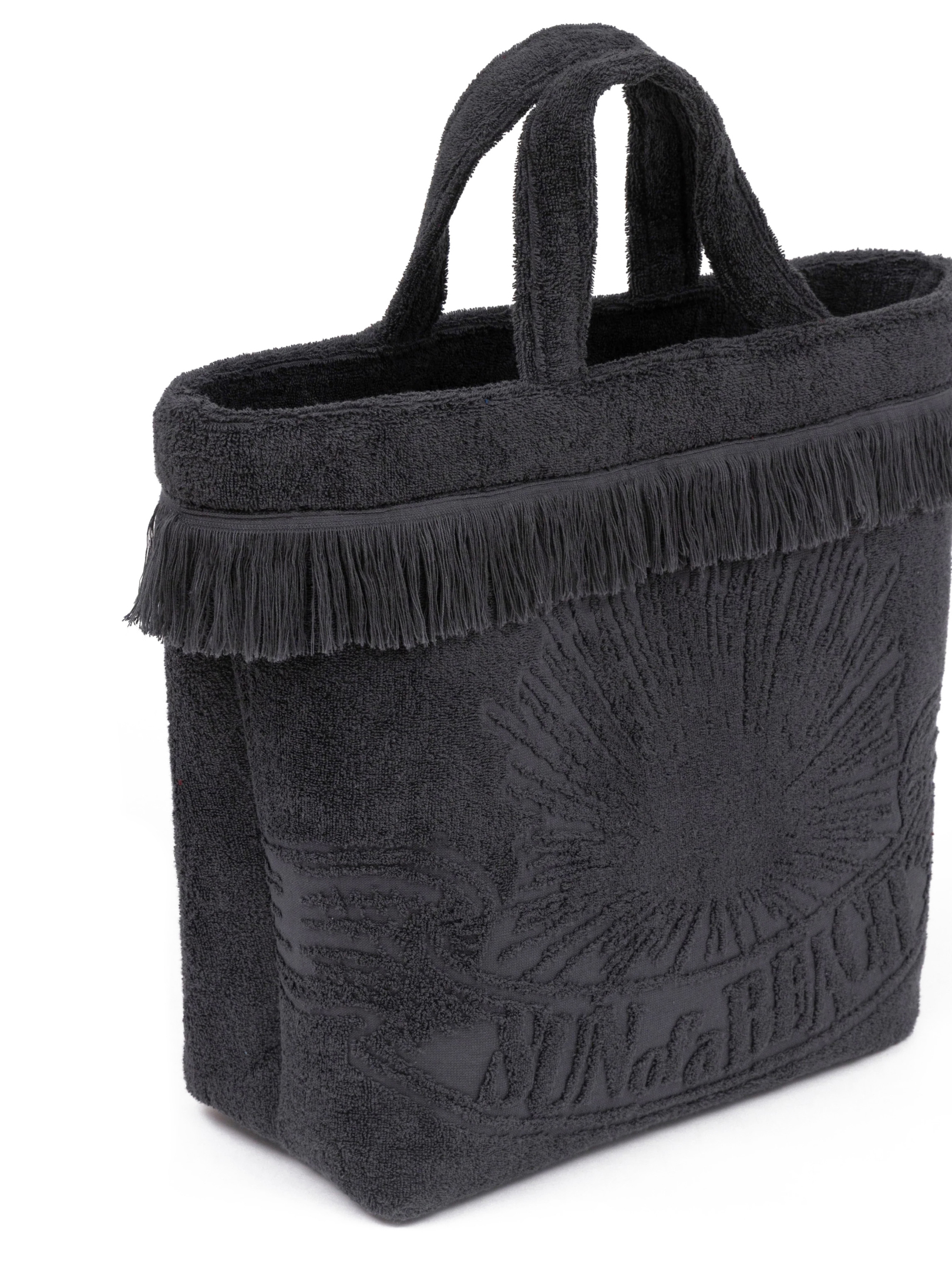 ΓΥΝΑΙΚΕΙΑ ΤΣΑΝΤΑ ΘΑΛΑΣΣΗΣ 1