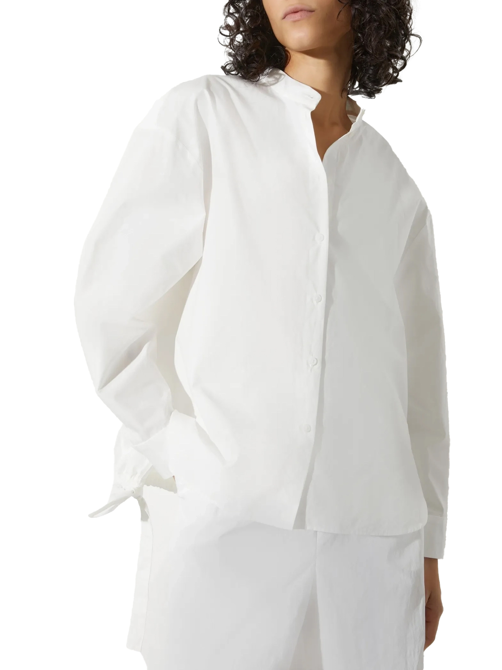 ΓΥΝΑΙΚΕΙΟ ΠΟΥΚΑΜΙΣΟ 1