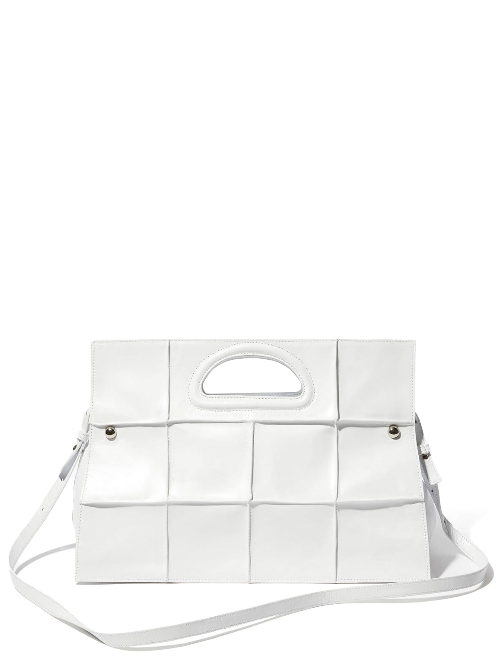 ΓΥΝΑΙΚΕΙΑ ΤΣΑΝΤΑ ΧΕΙΡΟΣ 0