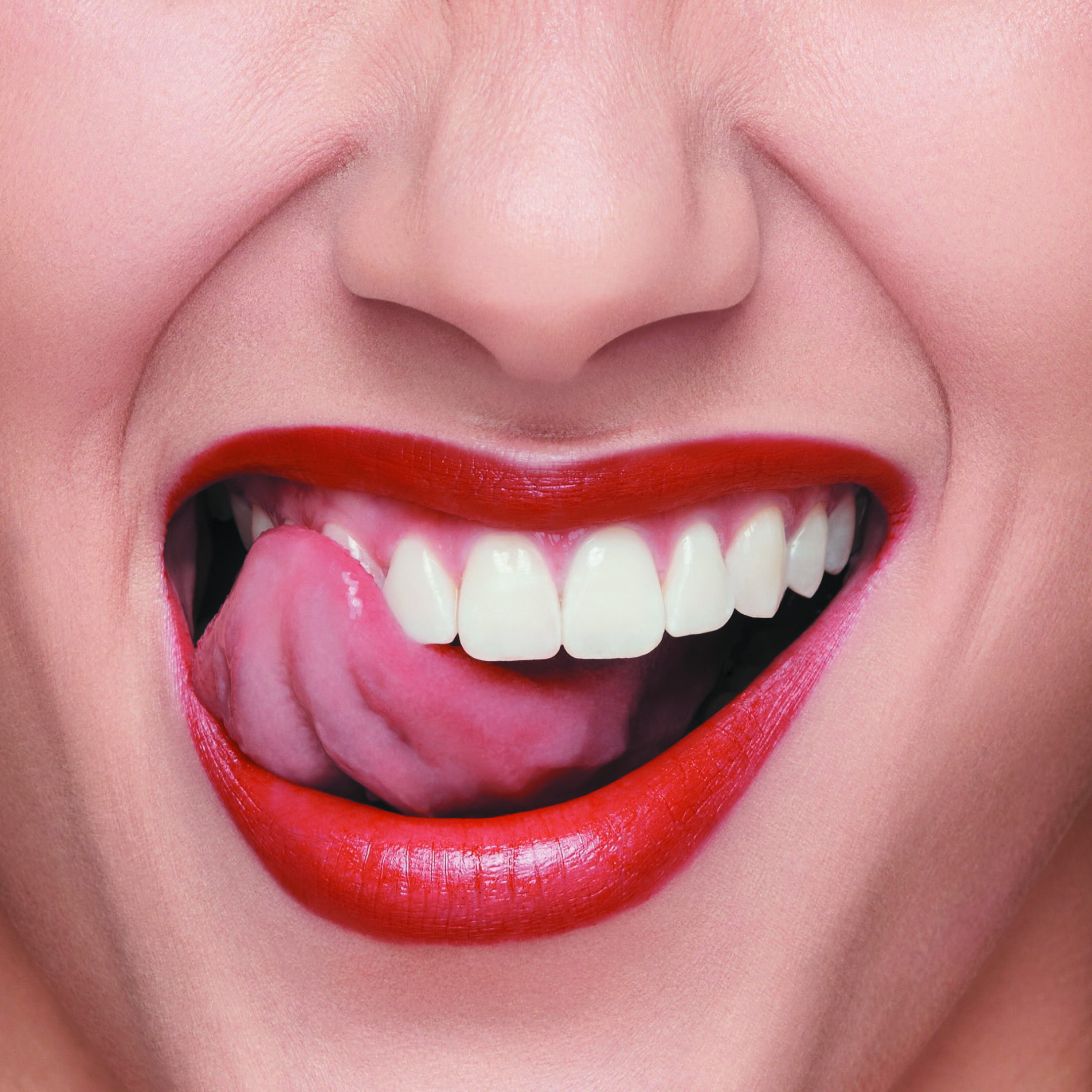 TECHNOSATIN GEL LIPSTICK 3