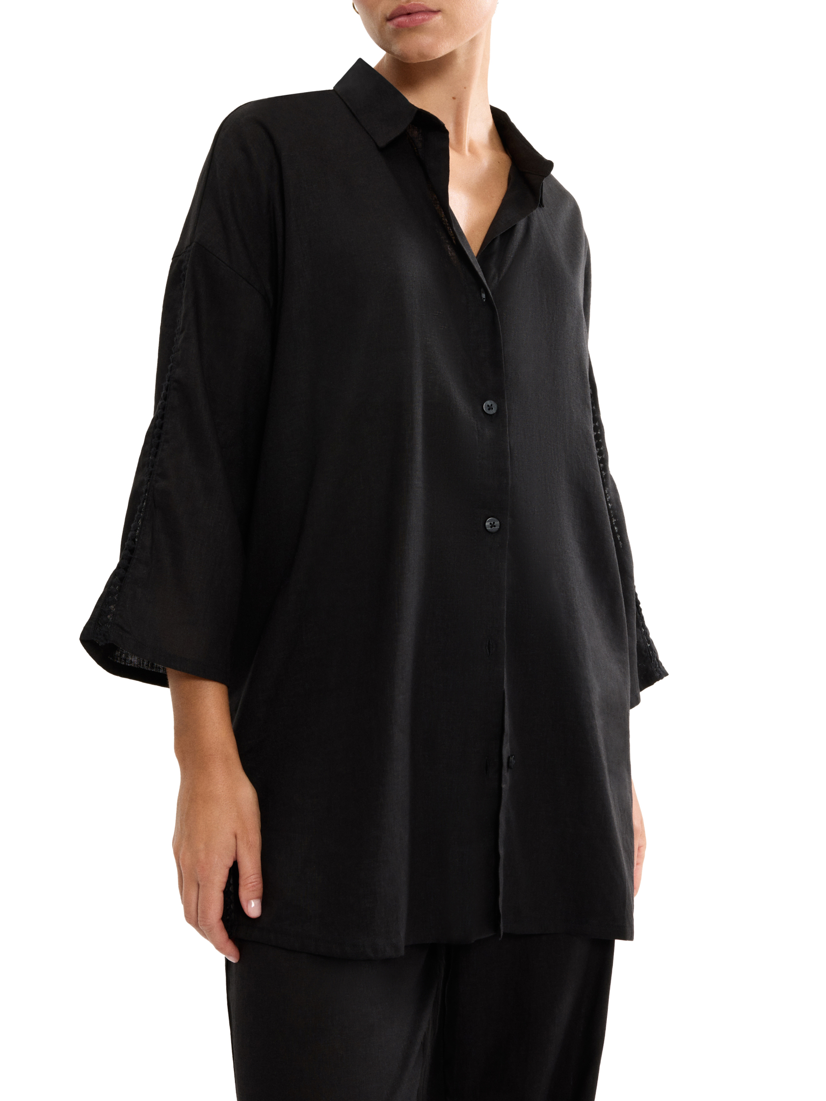 ΓΥΝΑΙΚΕΙΟ ΠΟΥΚΑΜΙΣΟ 1