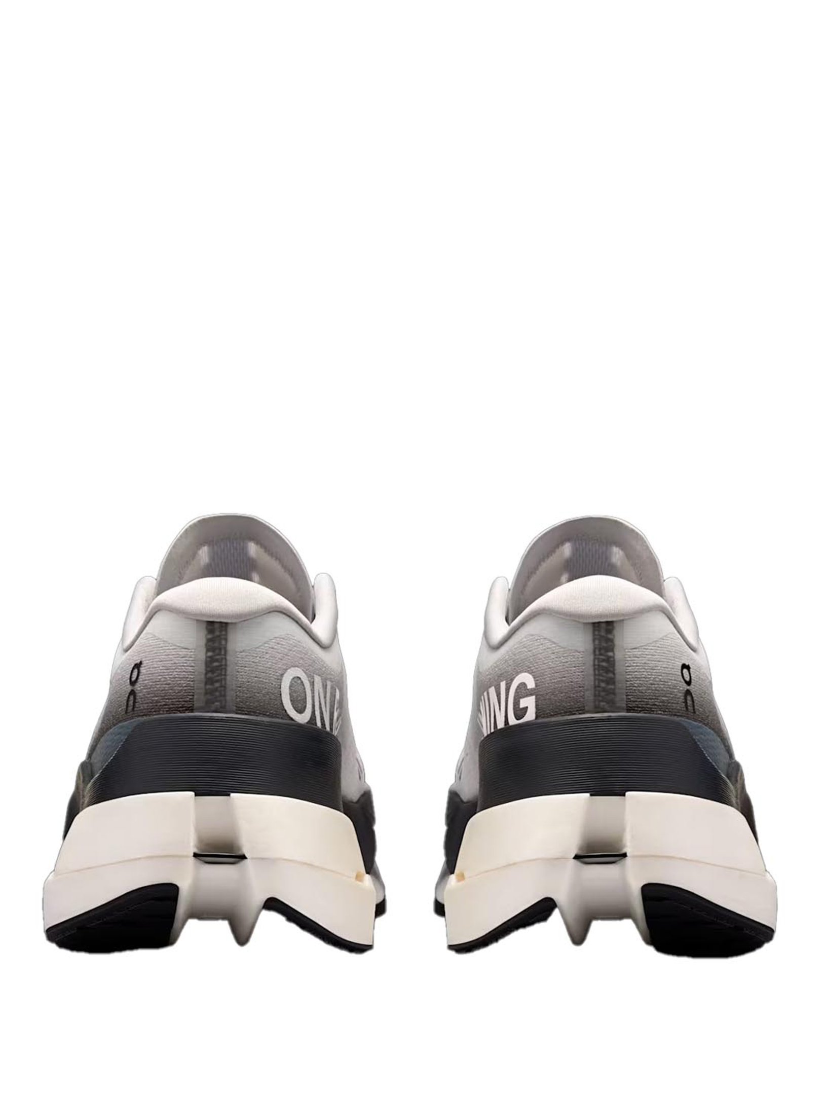 ΑΝΔΡΙΚΑ ΑΘΛΗΤΙΚΑ CLOUDBOOM MAX 3