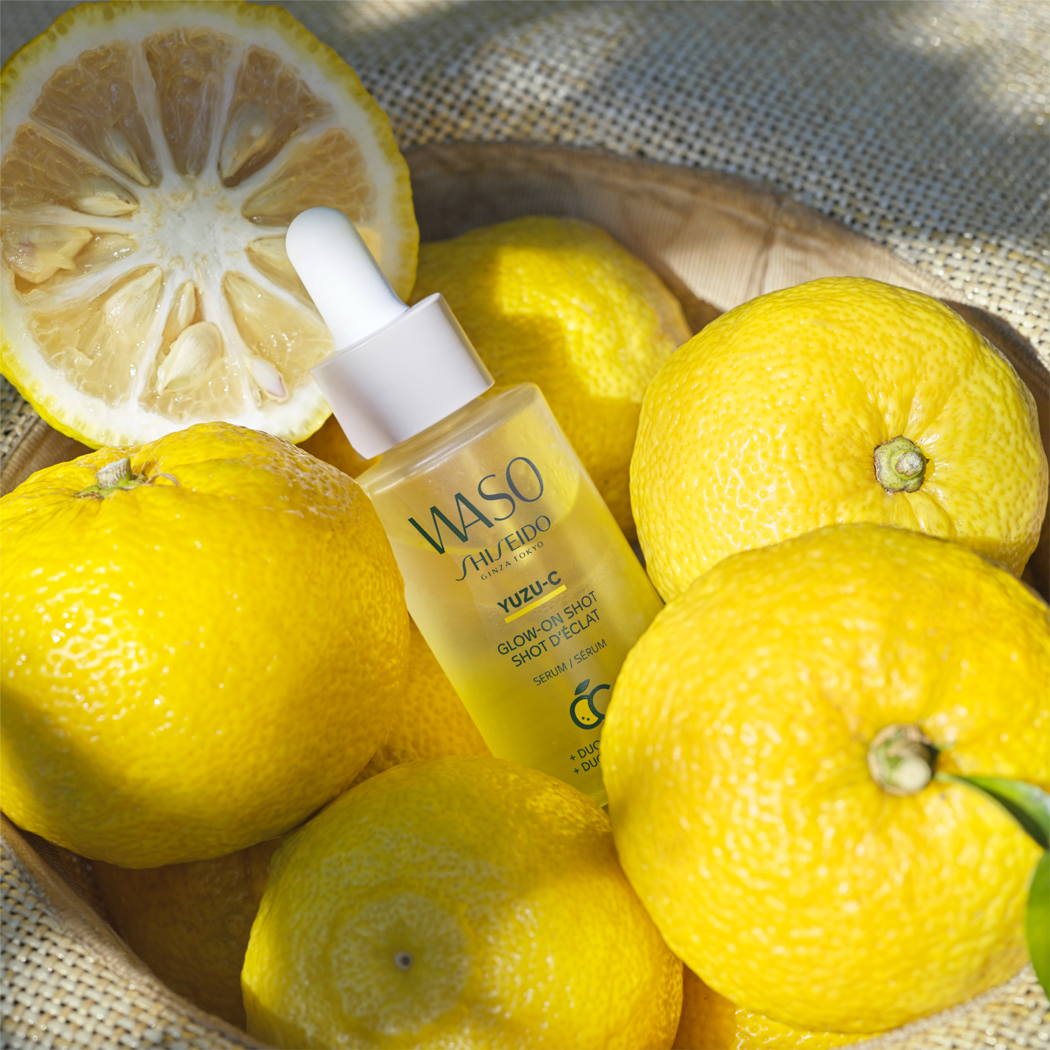 YUZU-C GLOW-ON SHOT SERUM 3