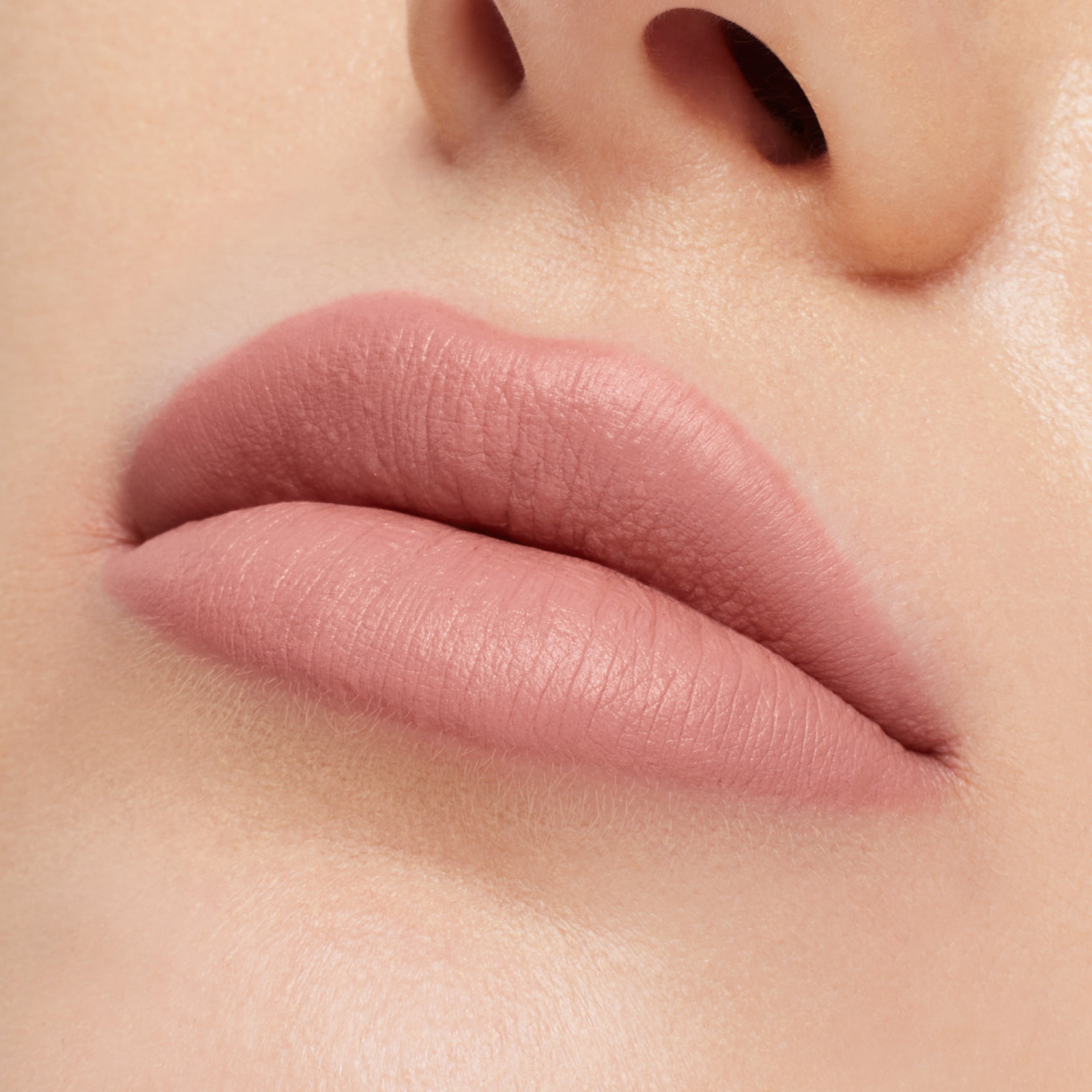 M·A·CXIMAL SILKY MATTE VIVA GLAM LIPSTICK 2